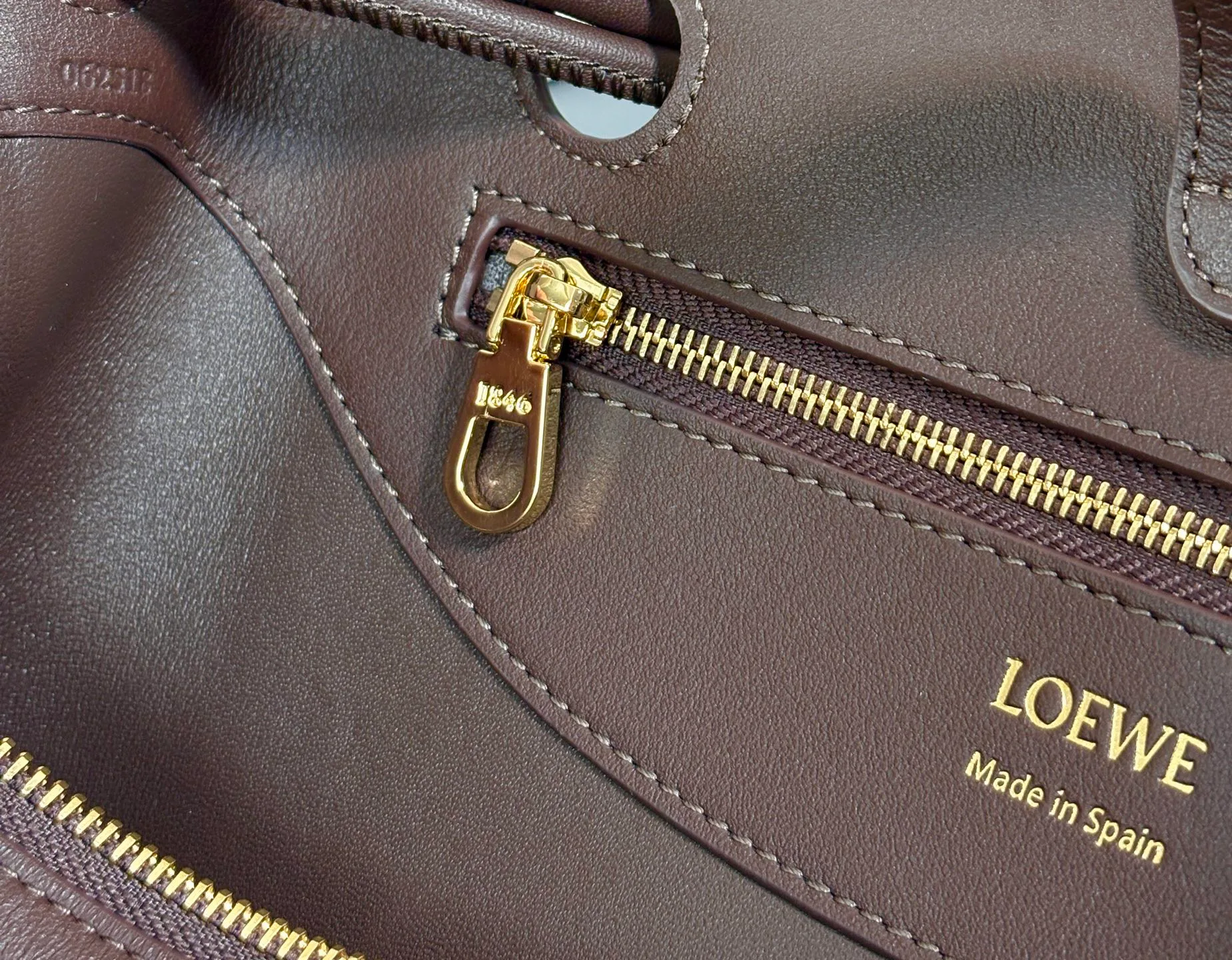 Классические Сумки Женские Loewe 11509157