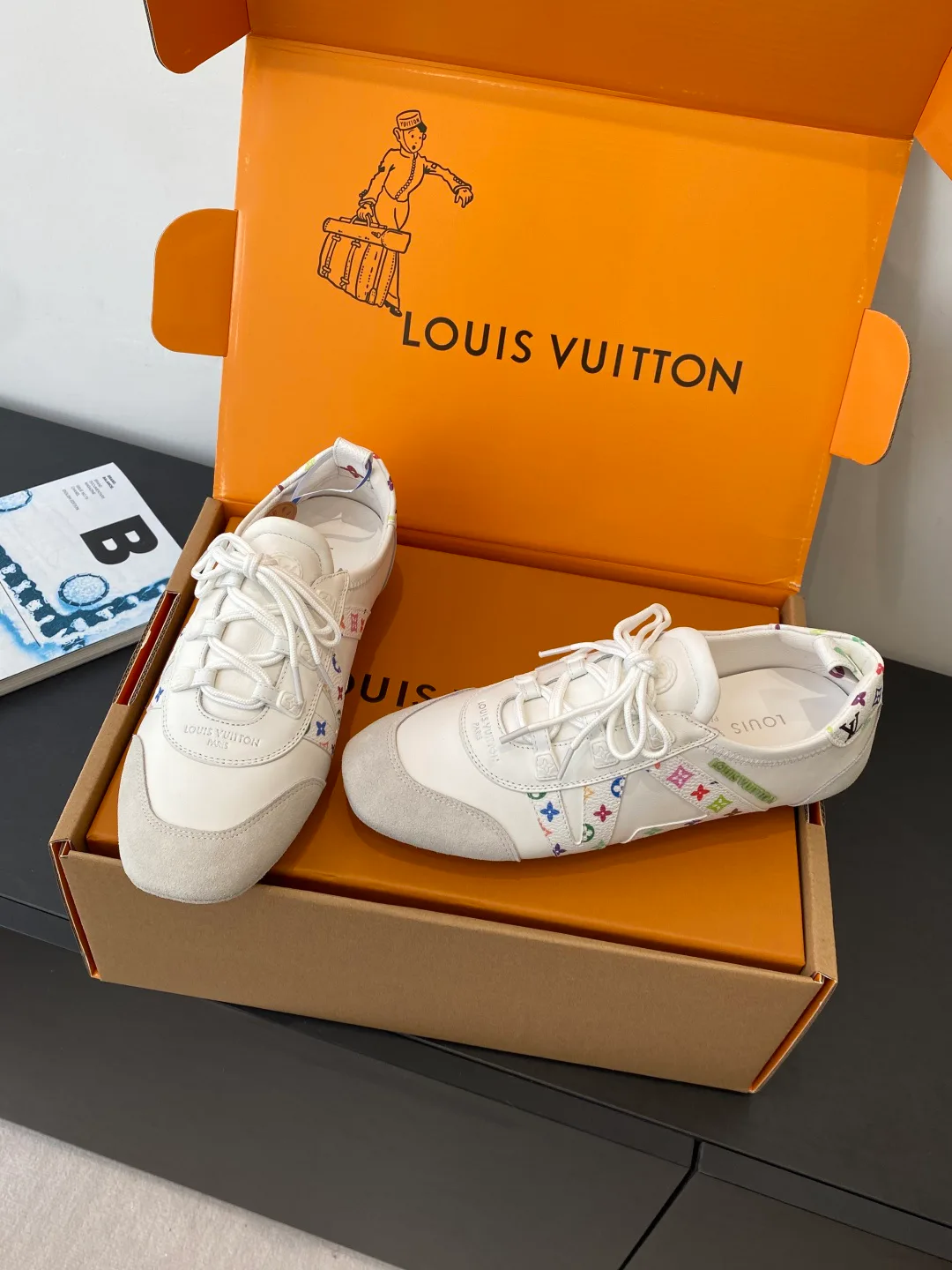 Кроссовки Женские Louis Vuitton 1595090