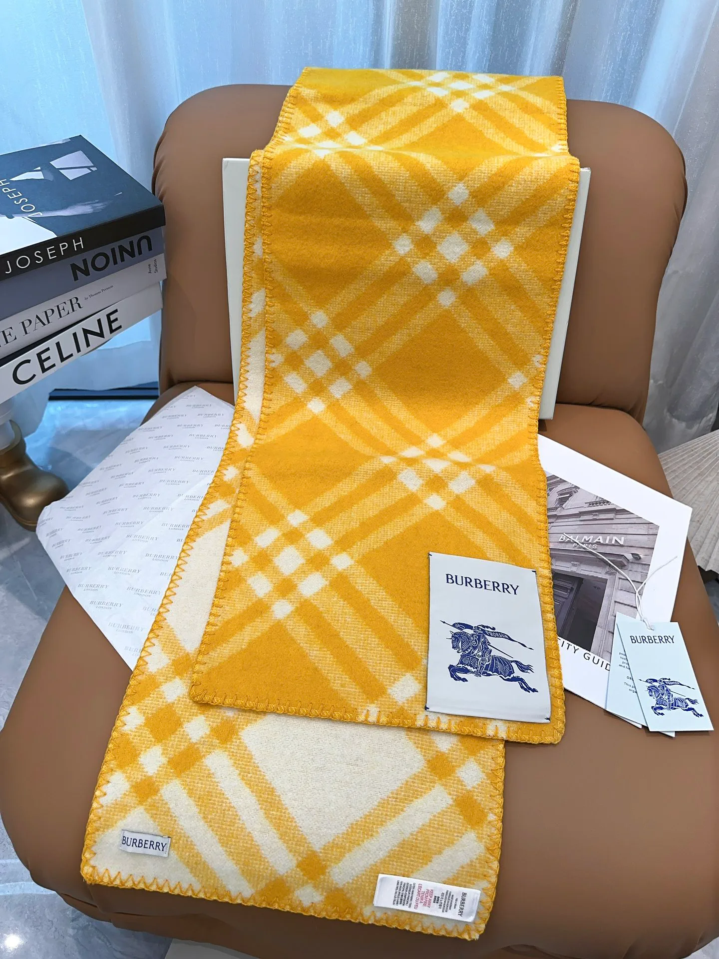 Шарфы Burberry 386957