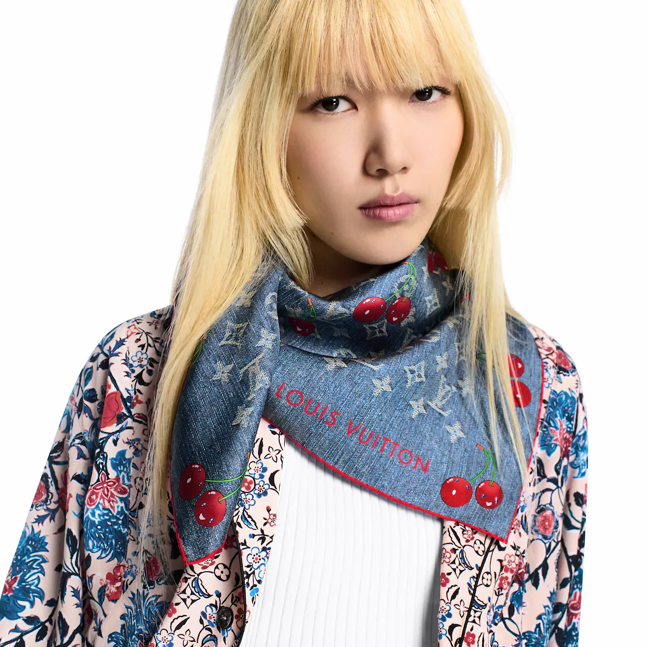 Текстиль Louis Vuitton 13581170