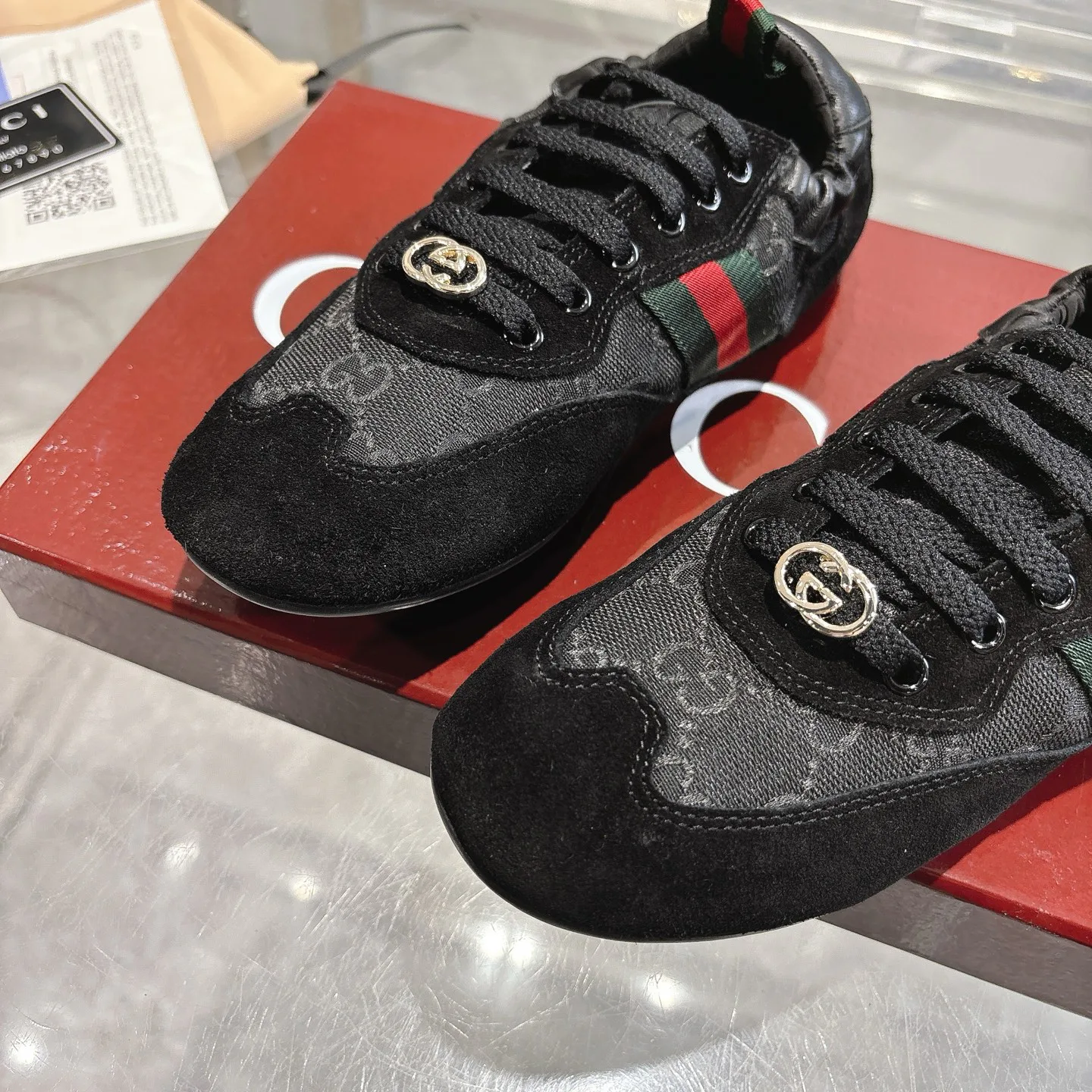 Кроссовки Женские Gucci 389124