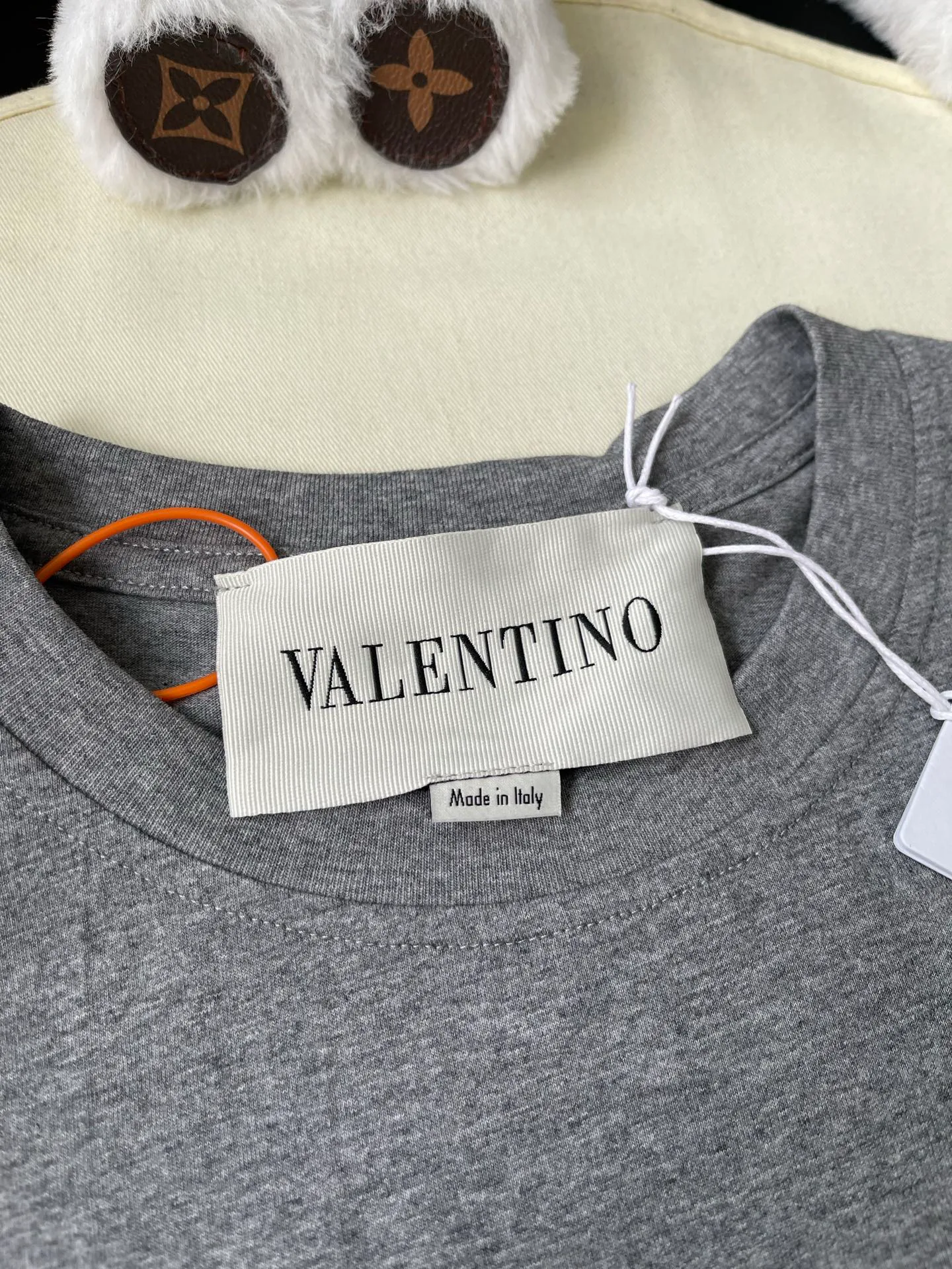 Футболки Женские Valentino 18191244