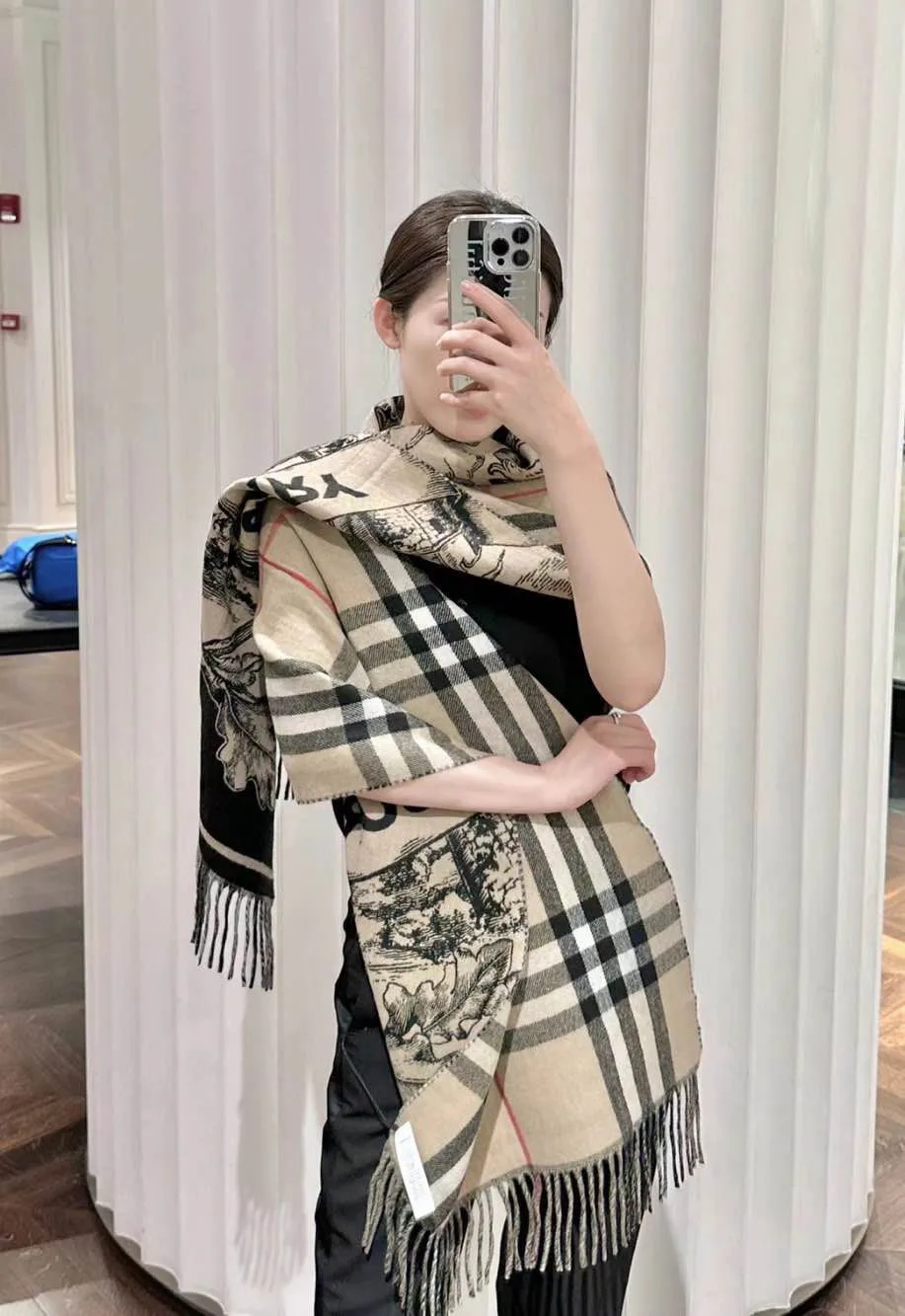 Шарфы Burberry 1111