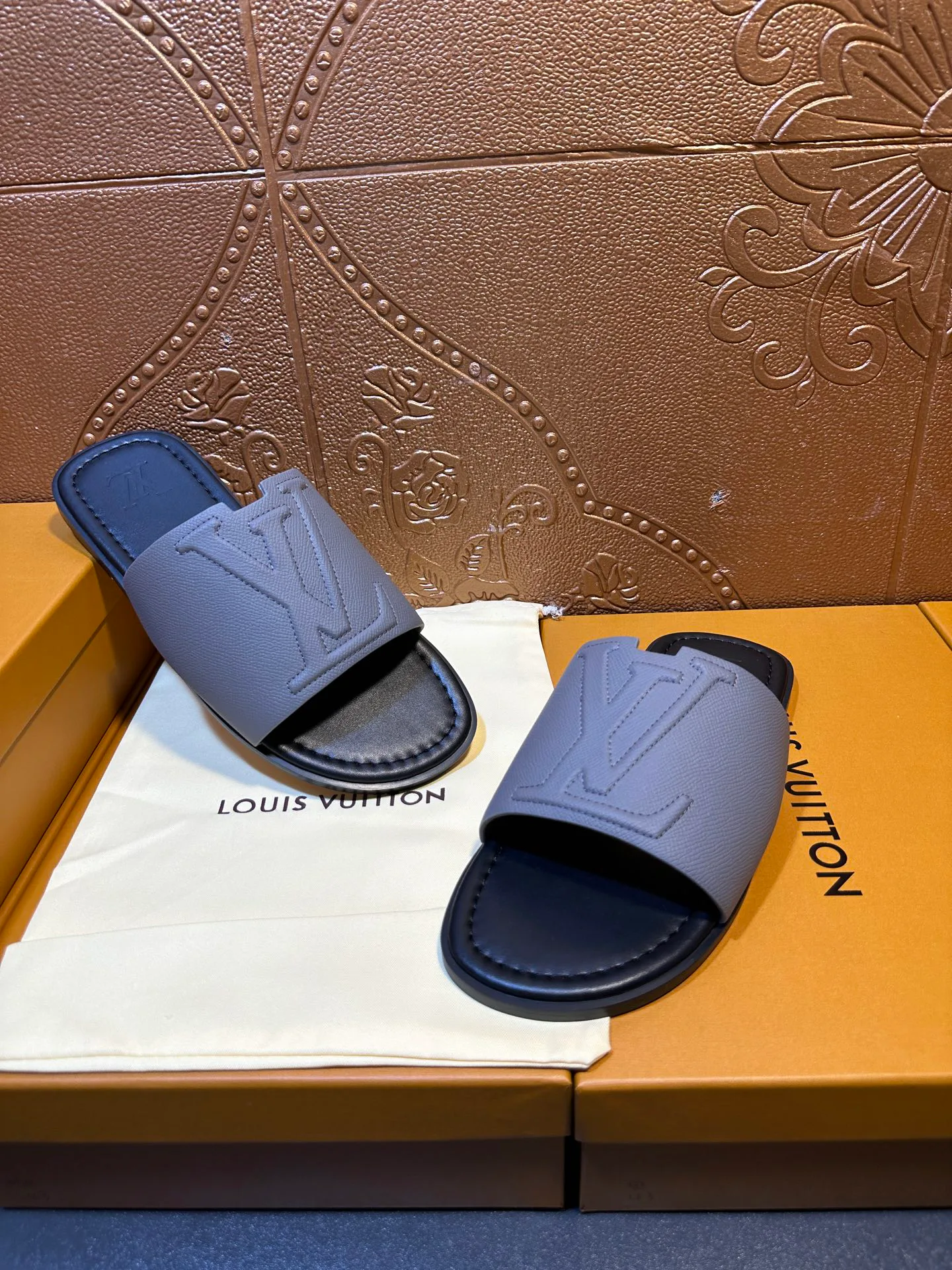 Шлепанцы Мужские Louis Vuitton 11488099