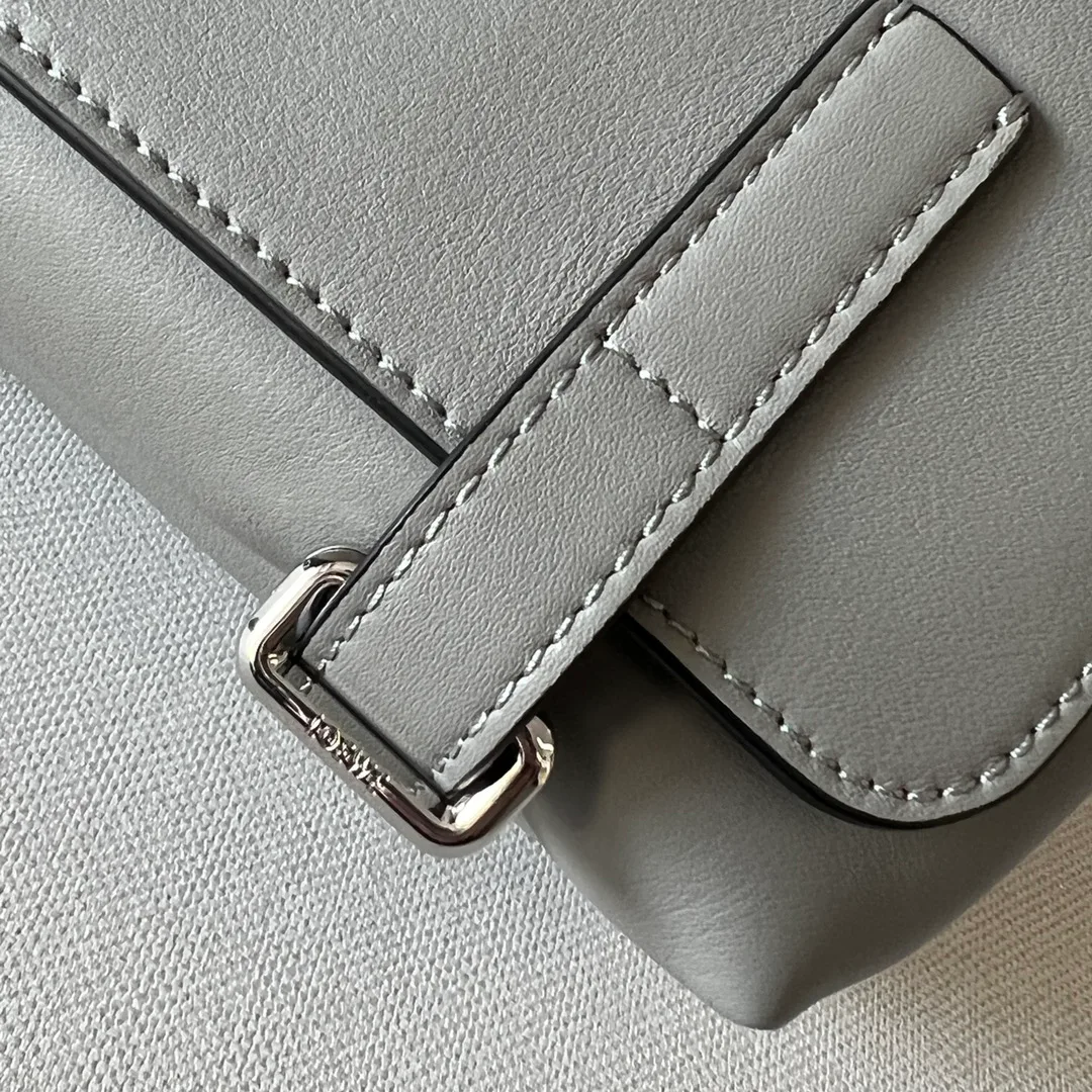Сумки На Ремне Женские Loewe 6447989