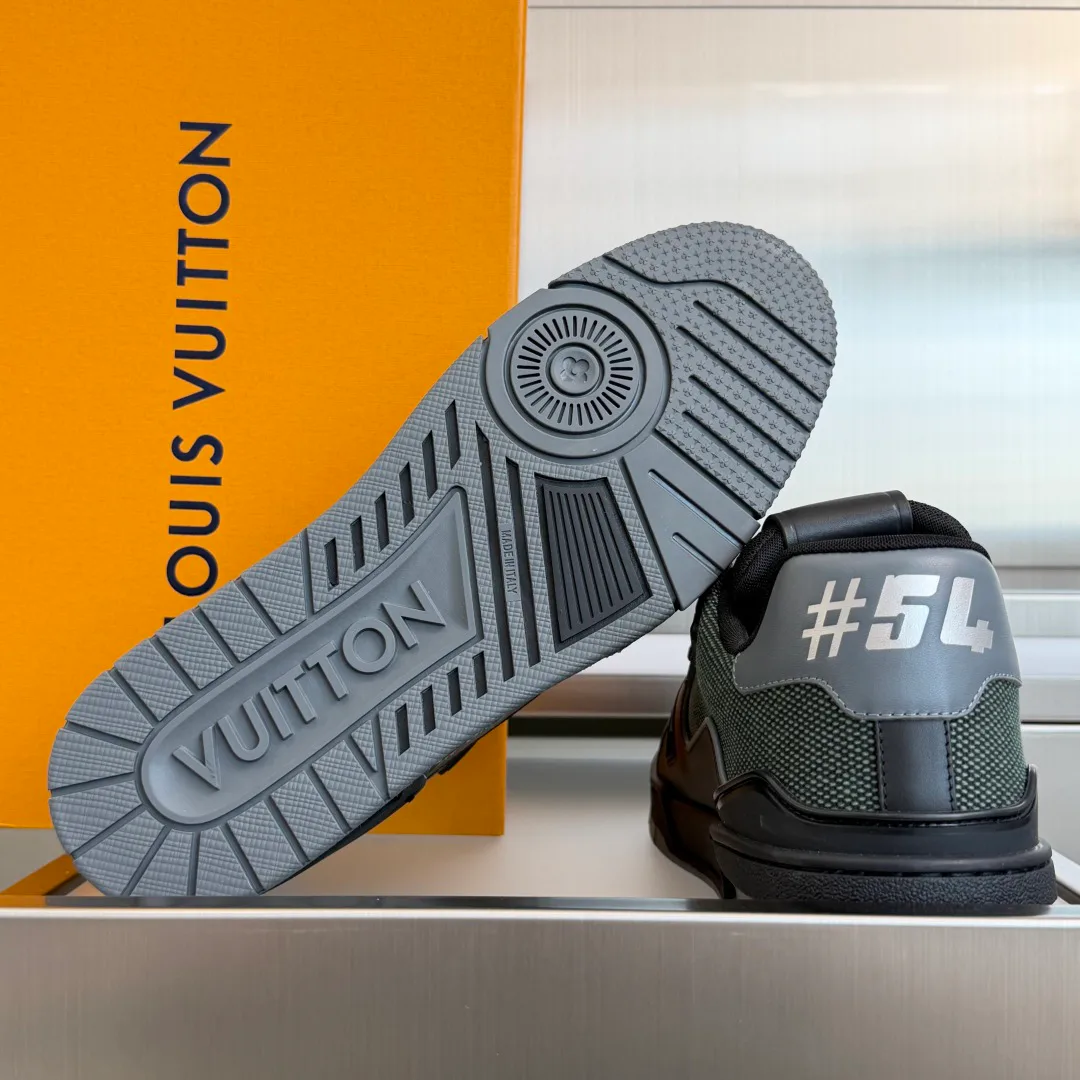 Кроссовки Мужские Louis Vuitton 10192683