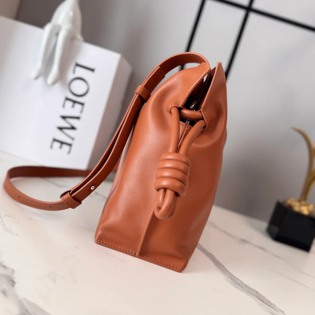 Клатчи Женские Loewe 15222356