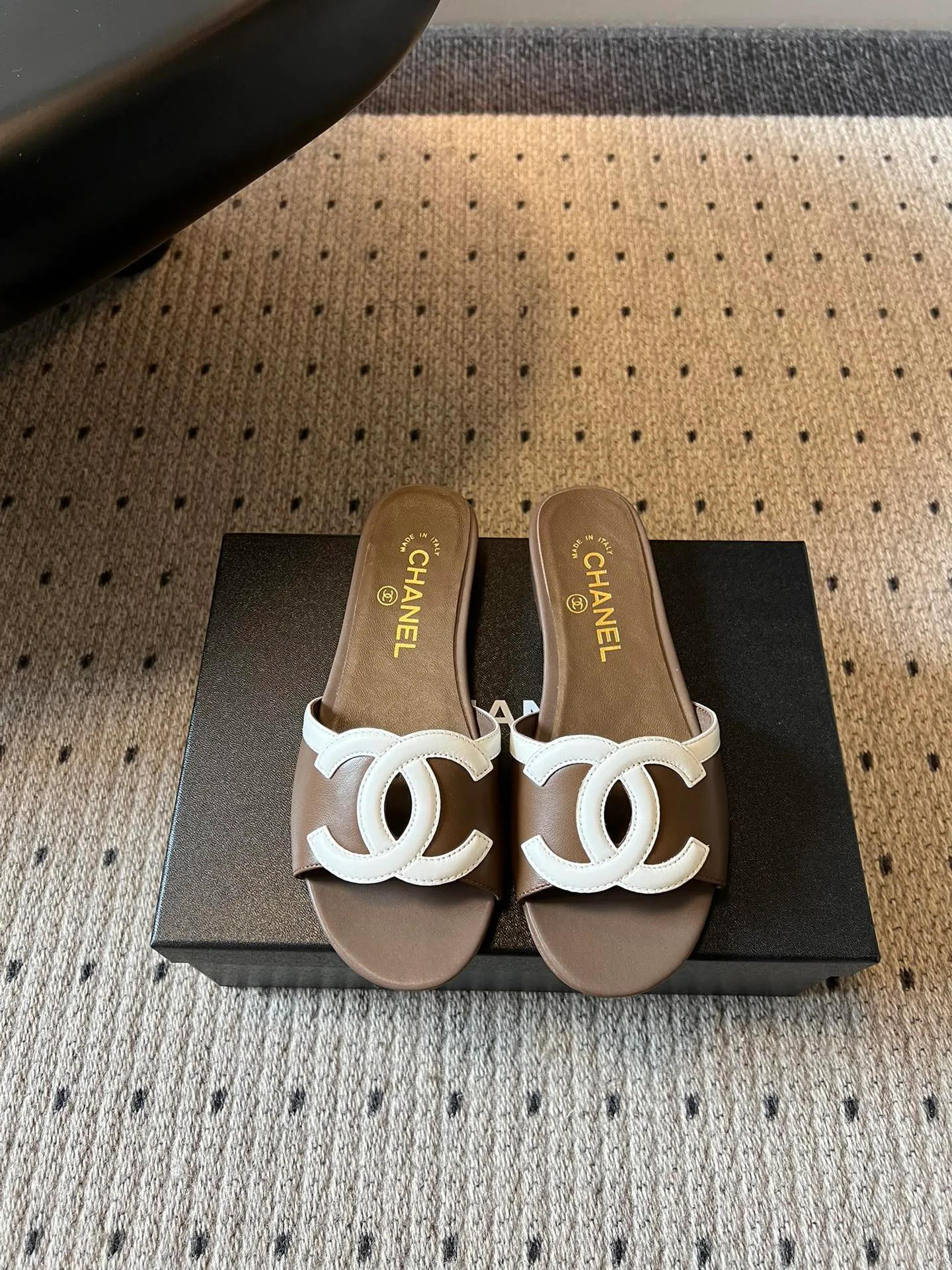Шлепанцы Женские Chanel 11641737