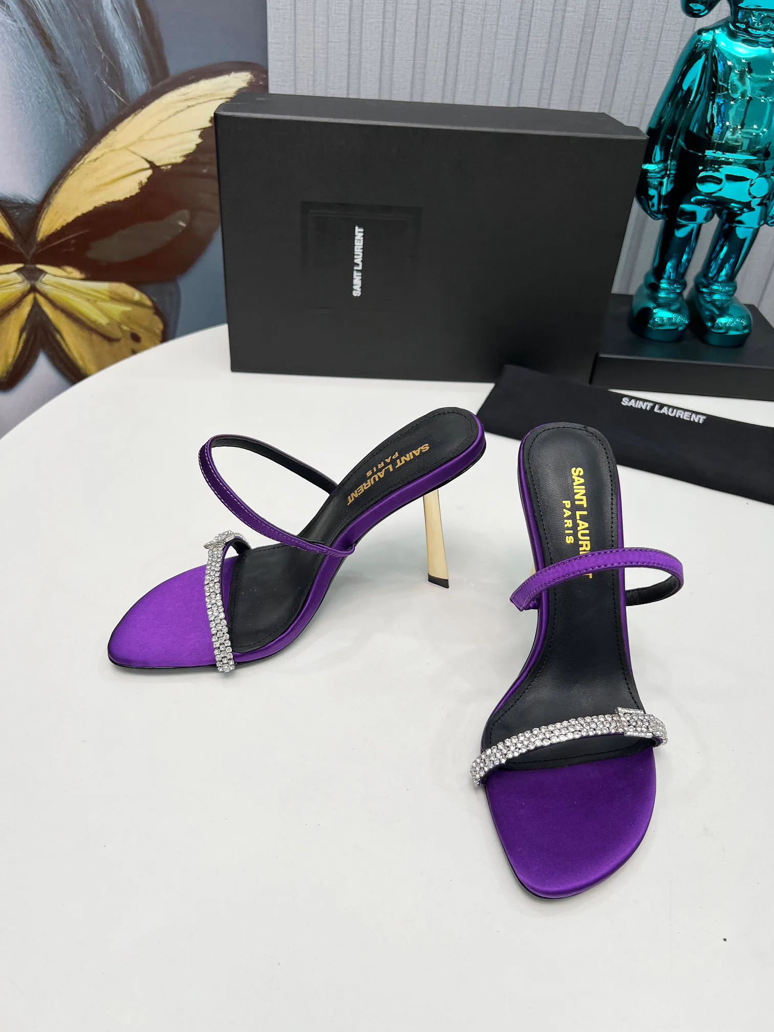 Босоножки Женские Saint Laurent 7184890