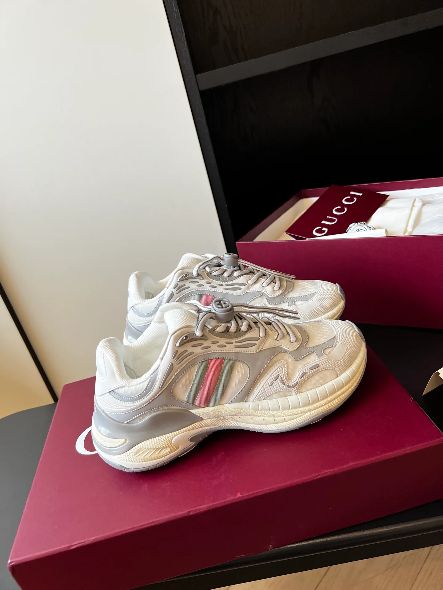 Кроссовки Женские Gucci 515291