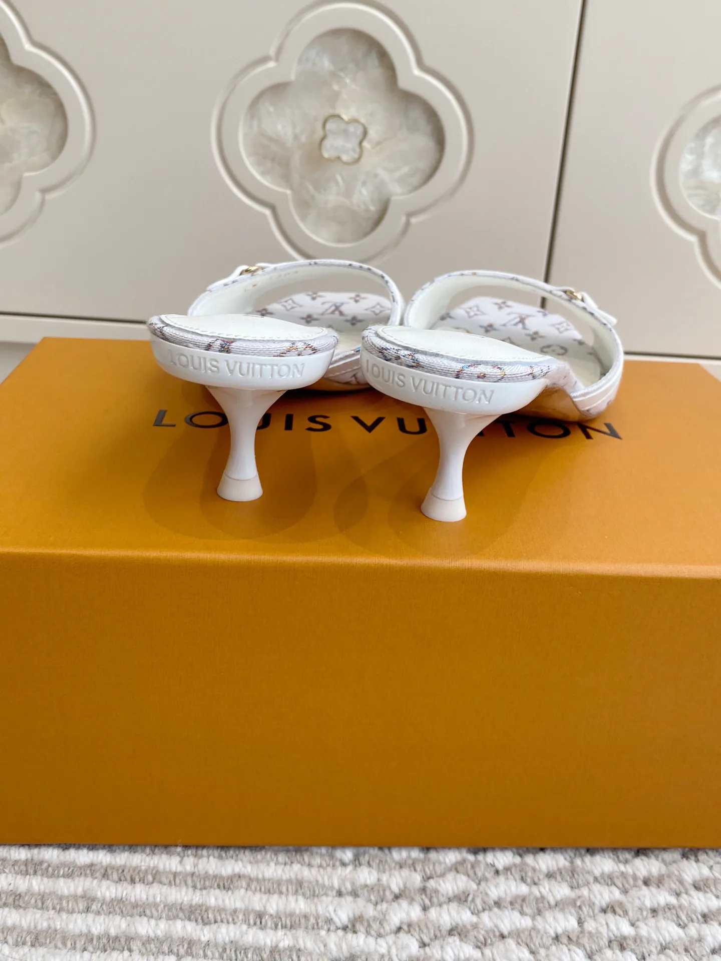 Мюли И Сабо Женские Louis Vuitton 12779792