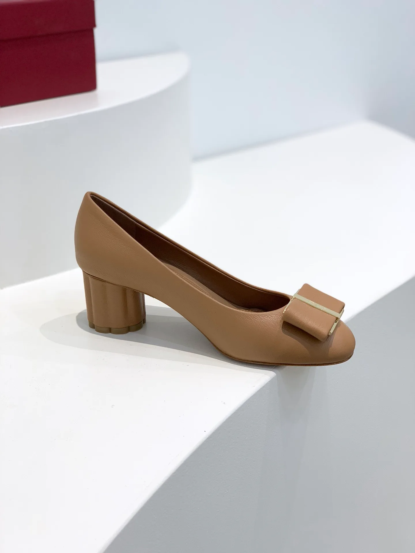 Туфли Женские Salvatore Ferragamo 11675503