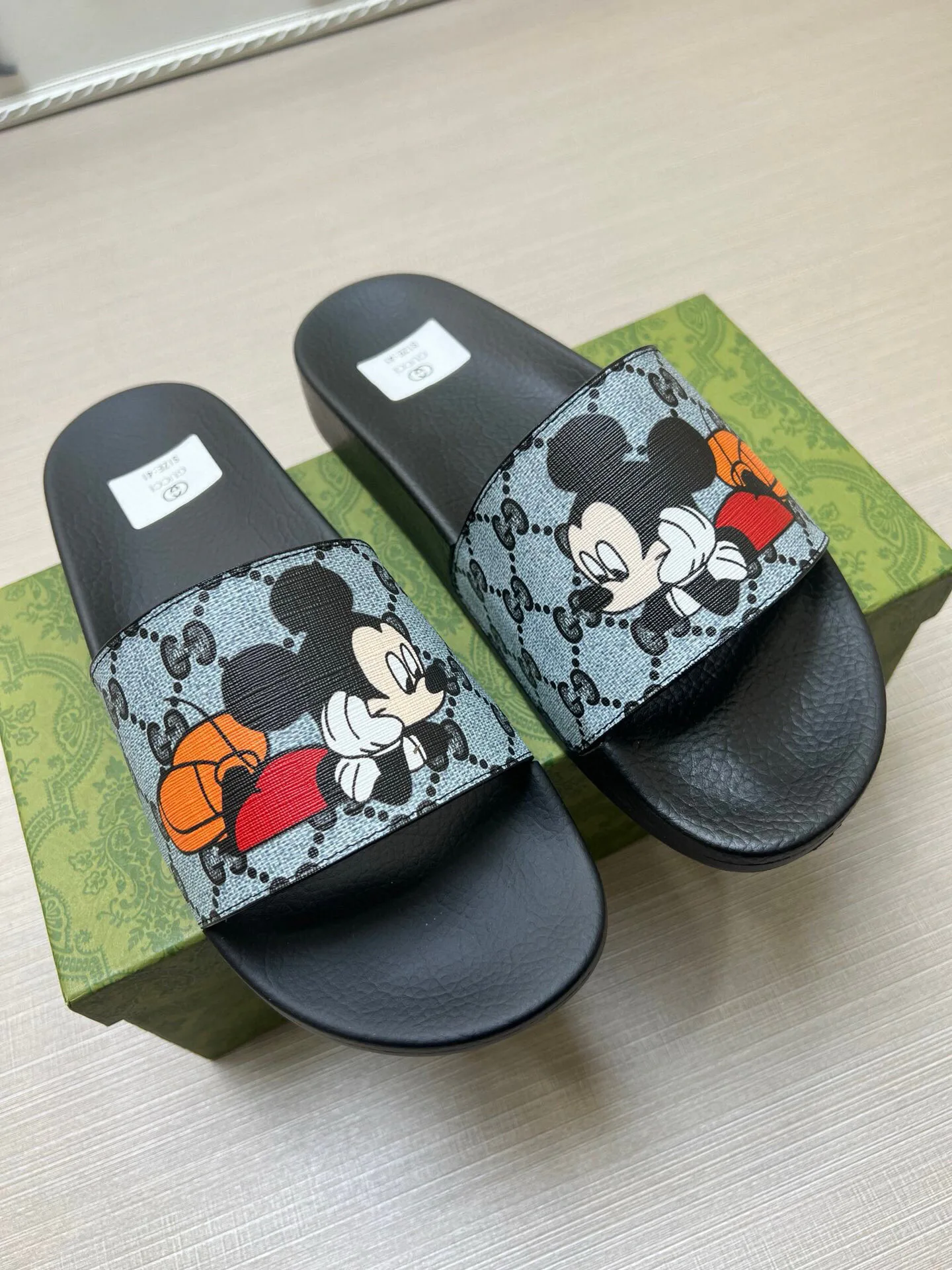 Шлепанцы Женские Gucci 65670