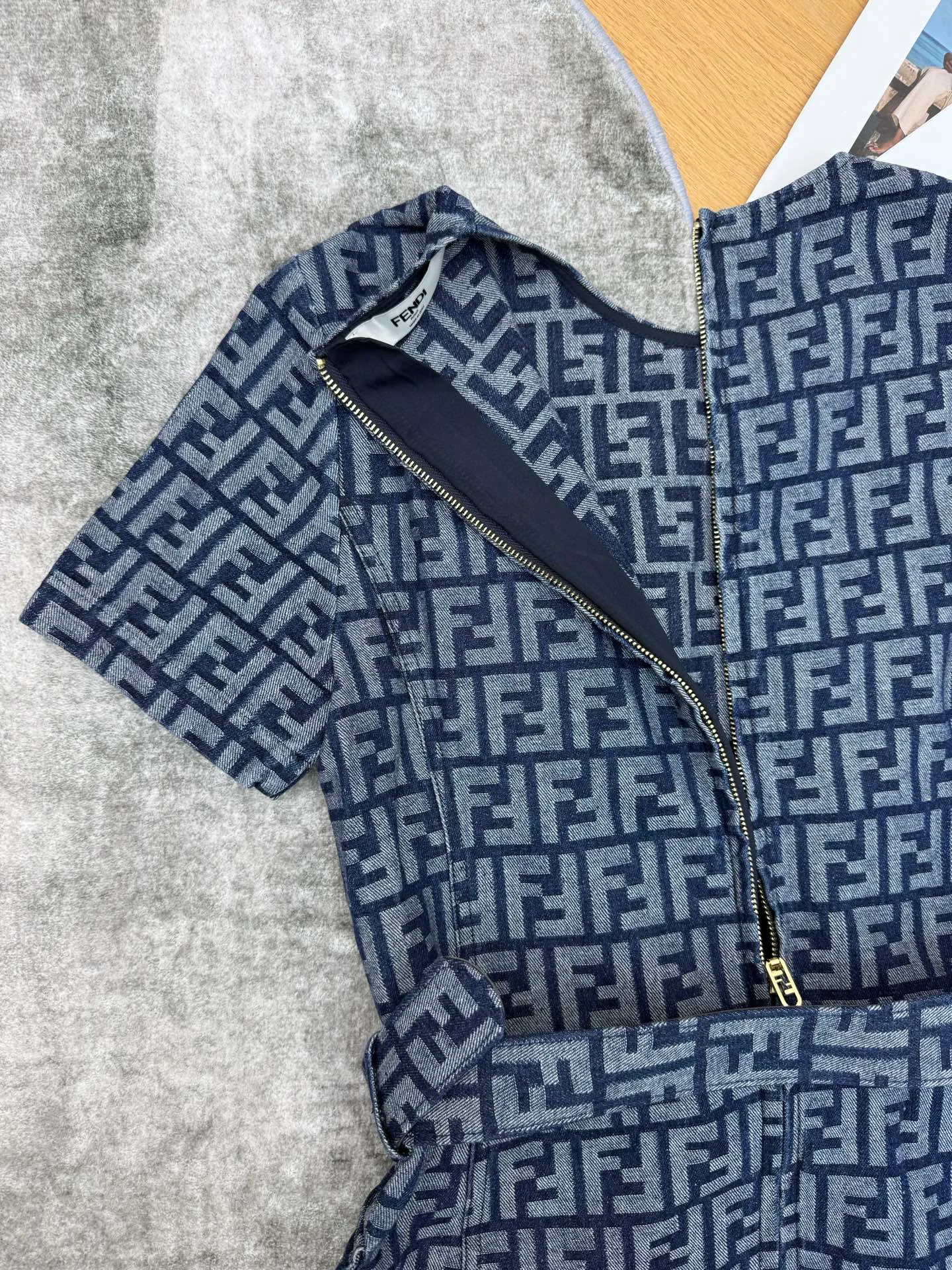 Платья Женские Fendi 13232016