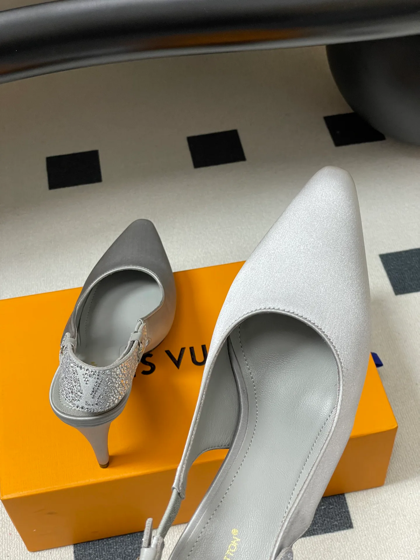 Туфли Женские Louis Vuitton 668703