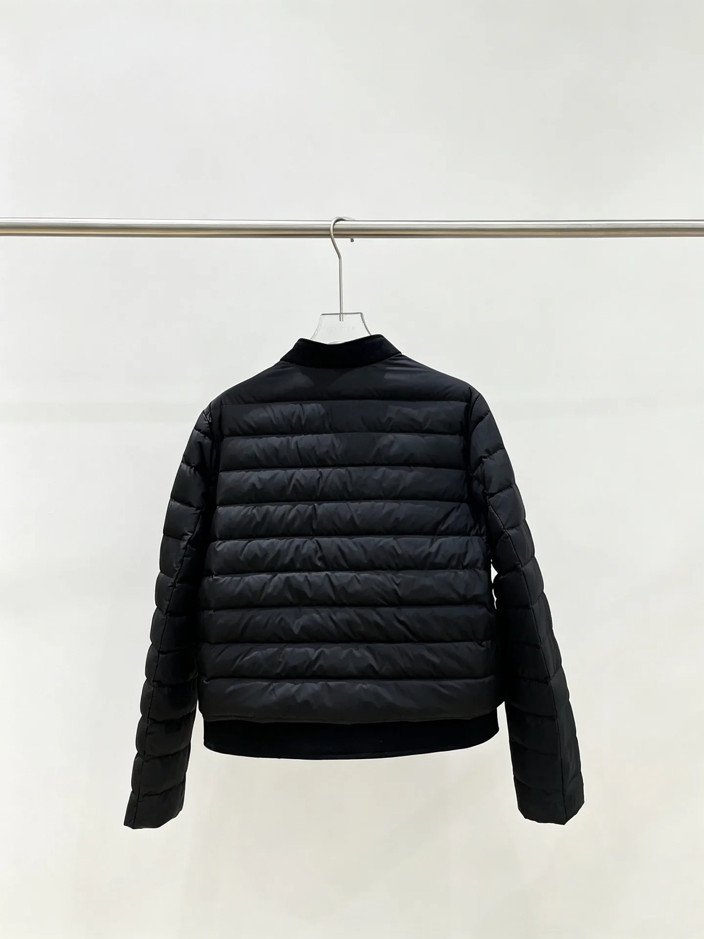 Куртки И Пуховики Женские Moncler 18750339