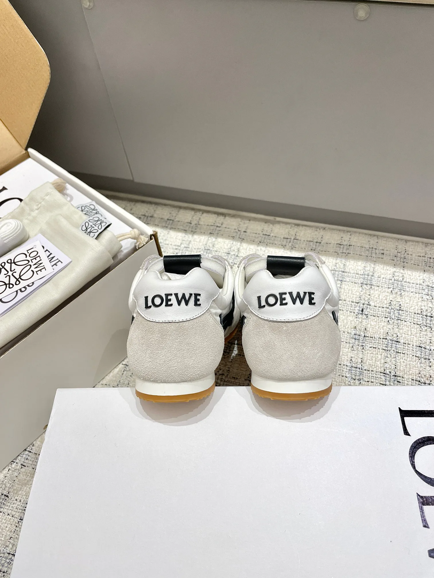 Кроссовки Женские Loewe 10822587