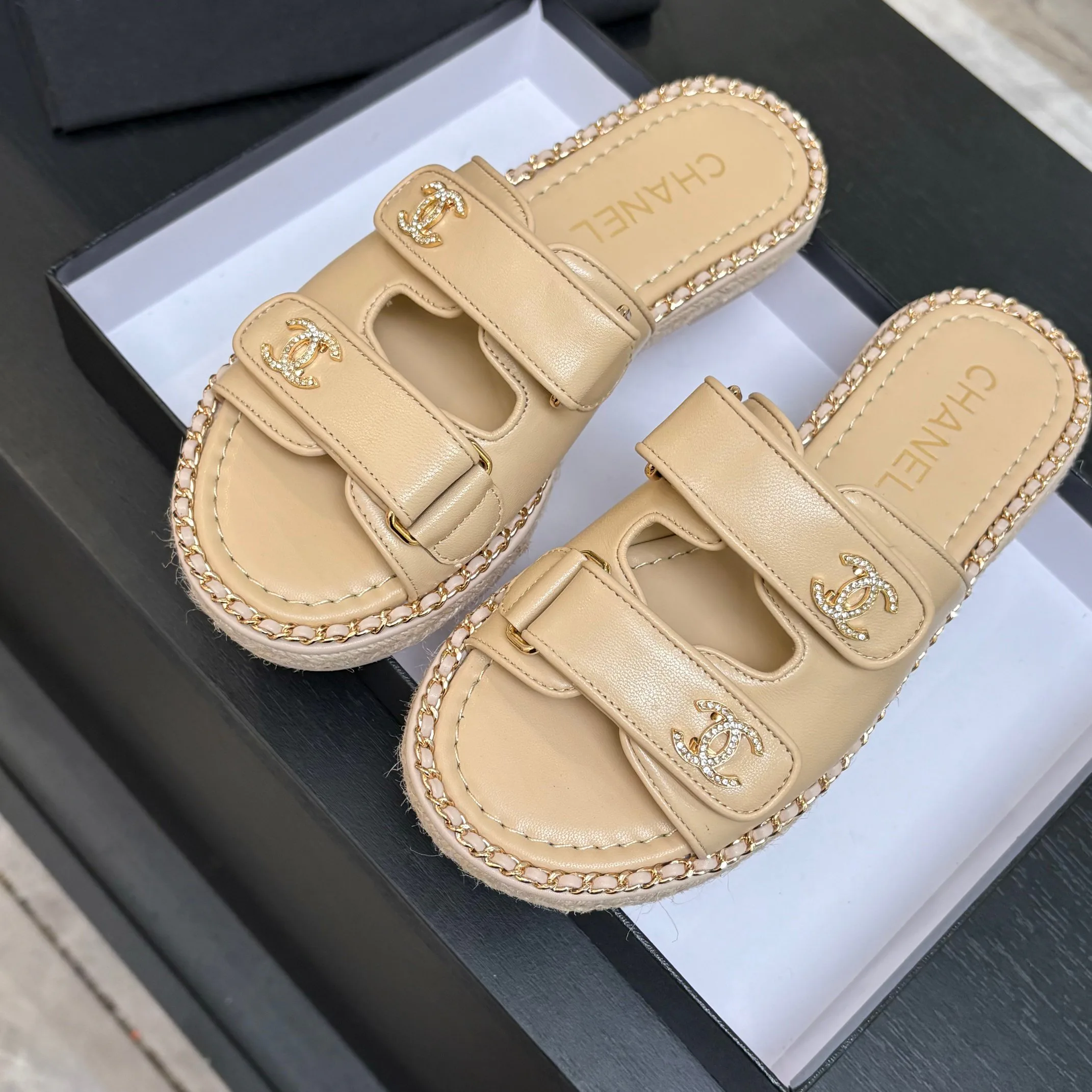 Шлепанцы Женские Chanel 2578921
