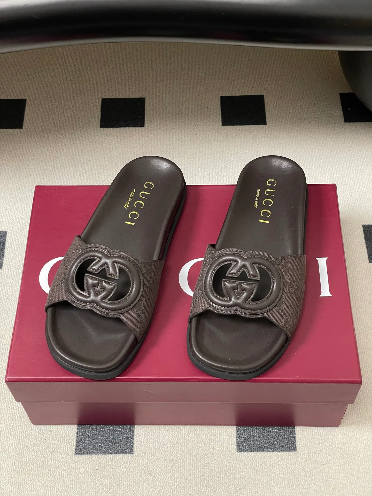 Шлепанцы Женские Gucci 11886520