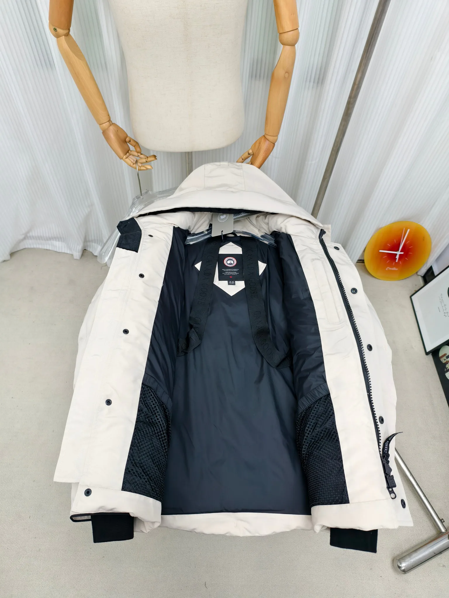 Куртки И Пуховики Женские Canada Goose 788828