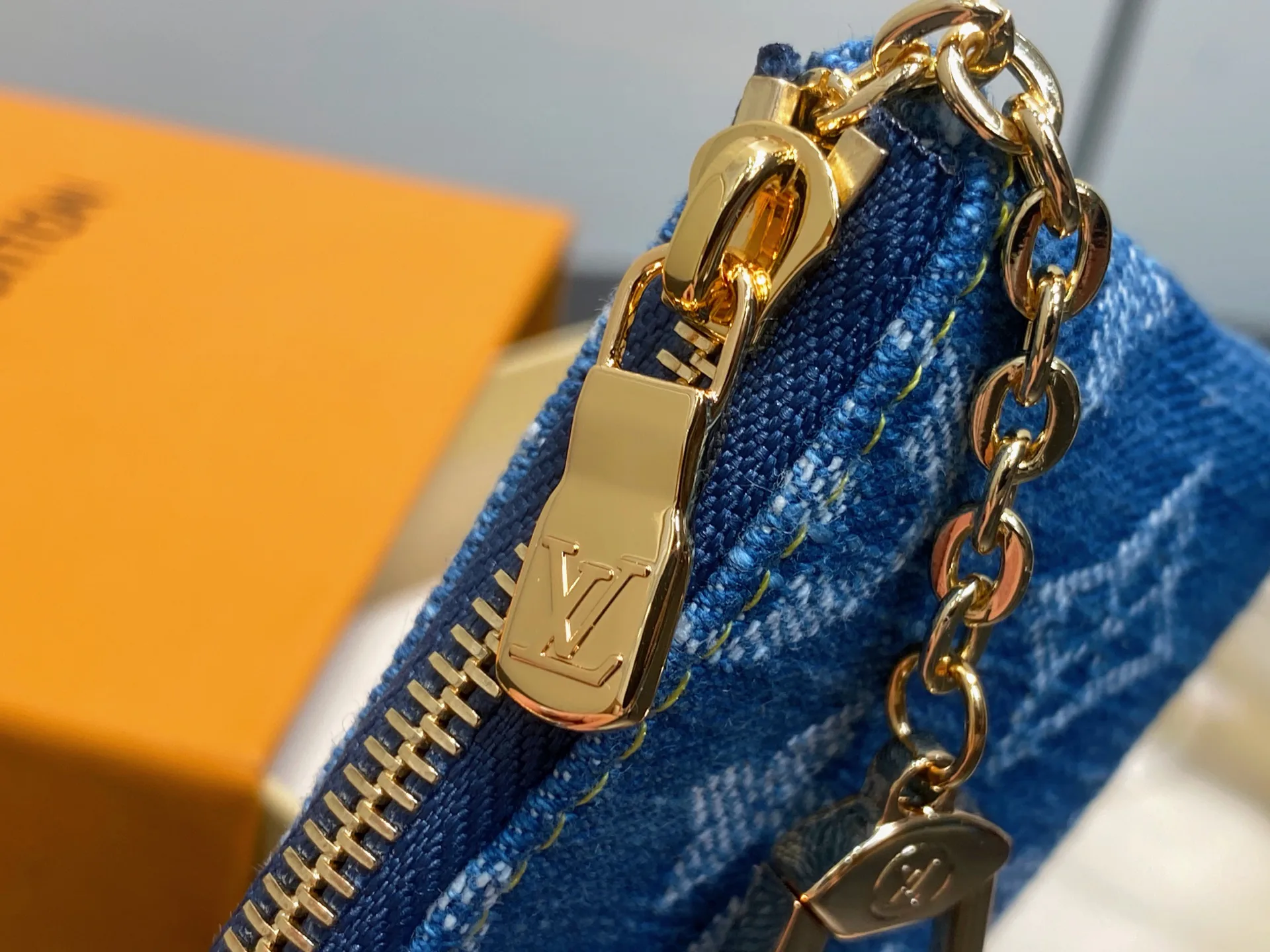 Ключницы Louis Vuitton 84027
