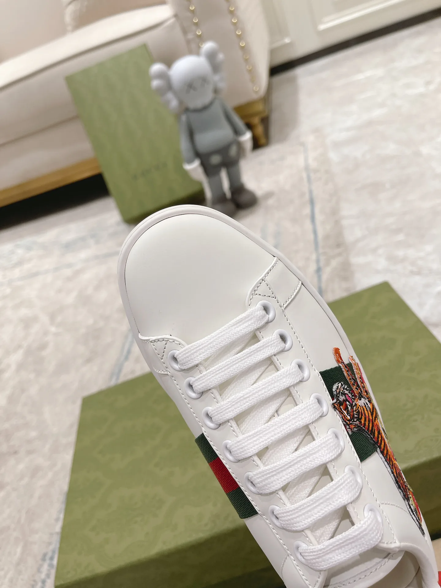 Кроссовки Женские Gucci 17620407