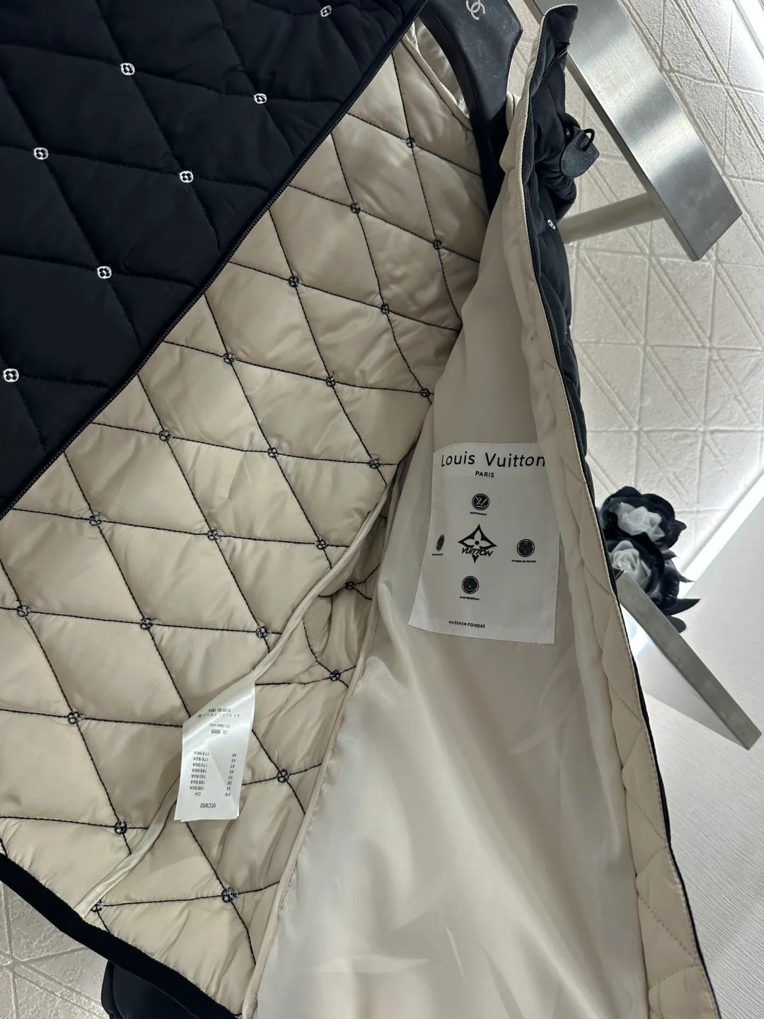 Куртки И Пуховики Женские Louis Vuitton 376507