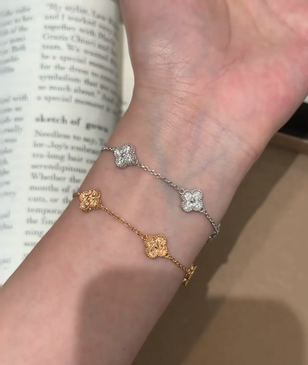 Бижутерия Van Cleef & Arpels 410489