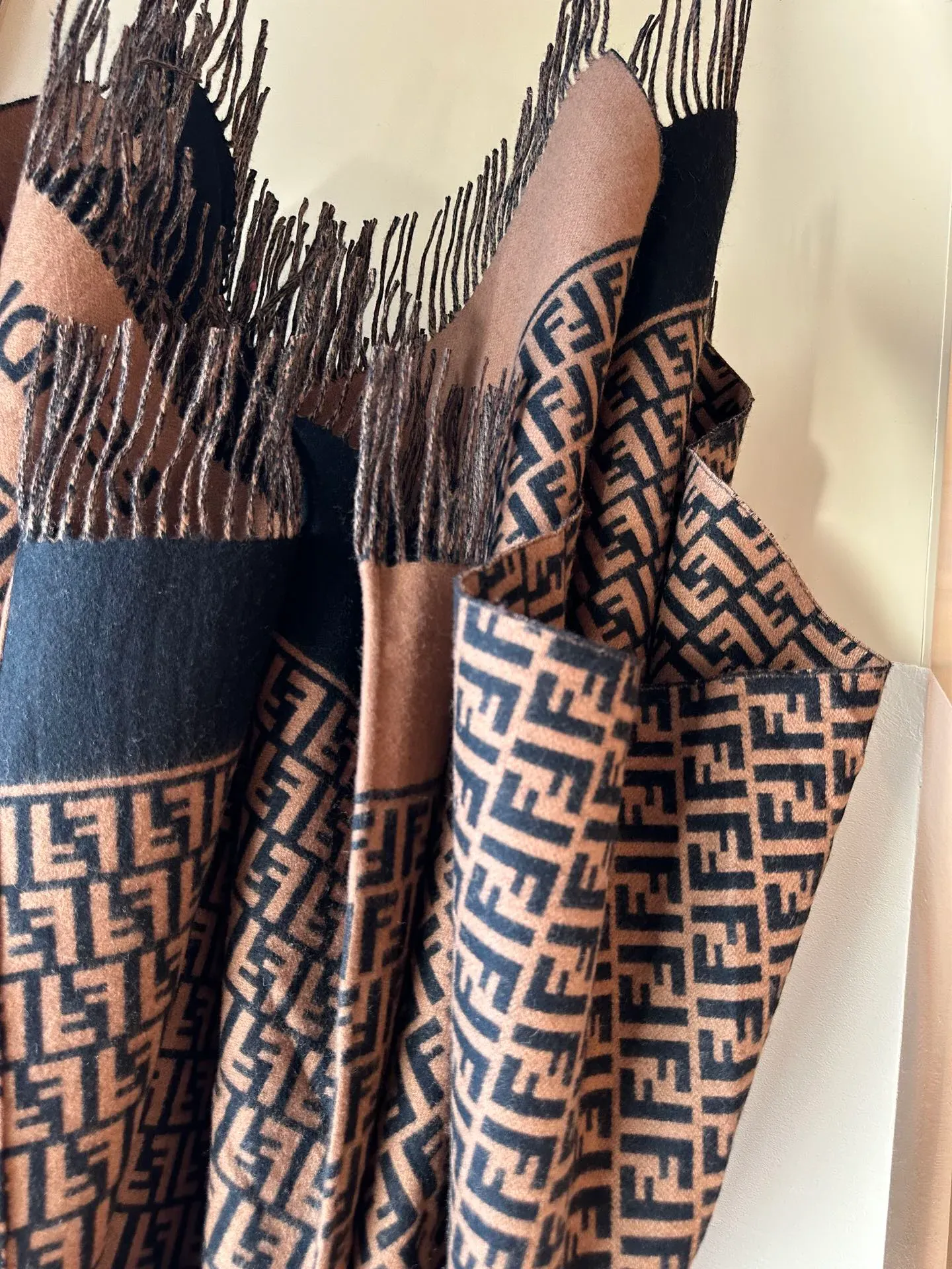 Шарфы Fendi 1813582