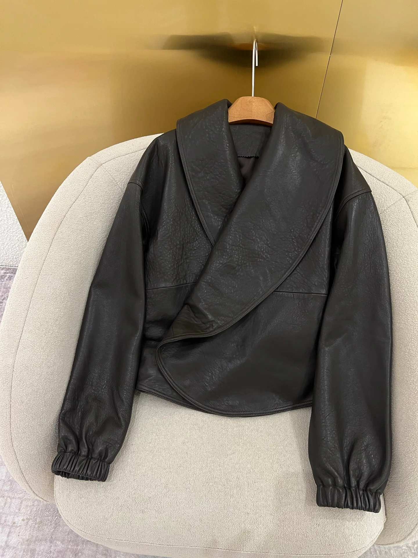 Кожаные Куртки И Дублёнки Женские Loro Piana 11544843
