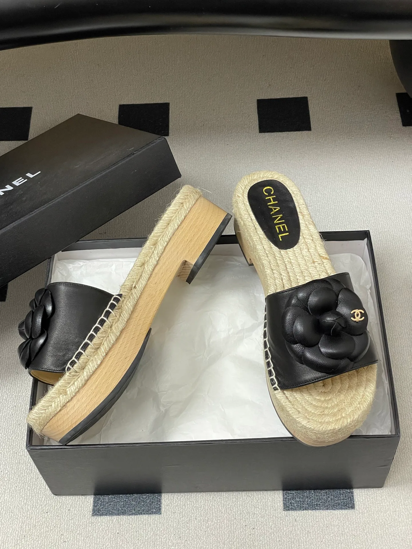 Шлепанцы Женские Chanel 10993871