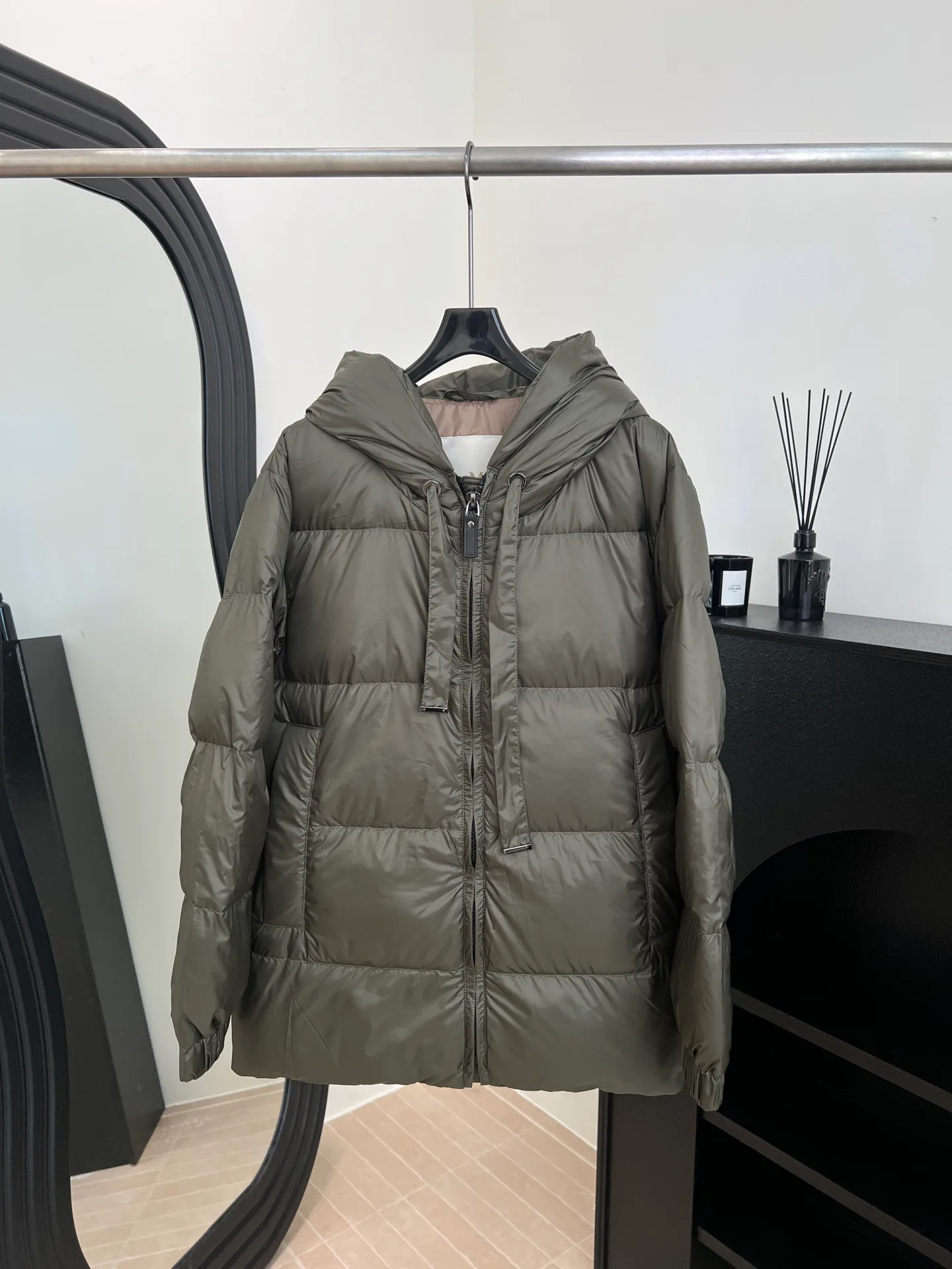 Куртки И Пуховики Женские Max Mara 1449144
