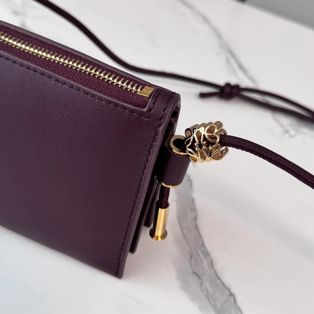 Клатчи Женские Loewe 11939135