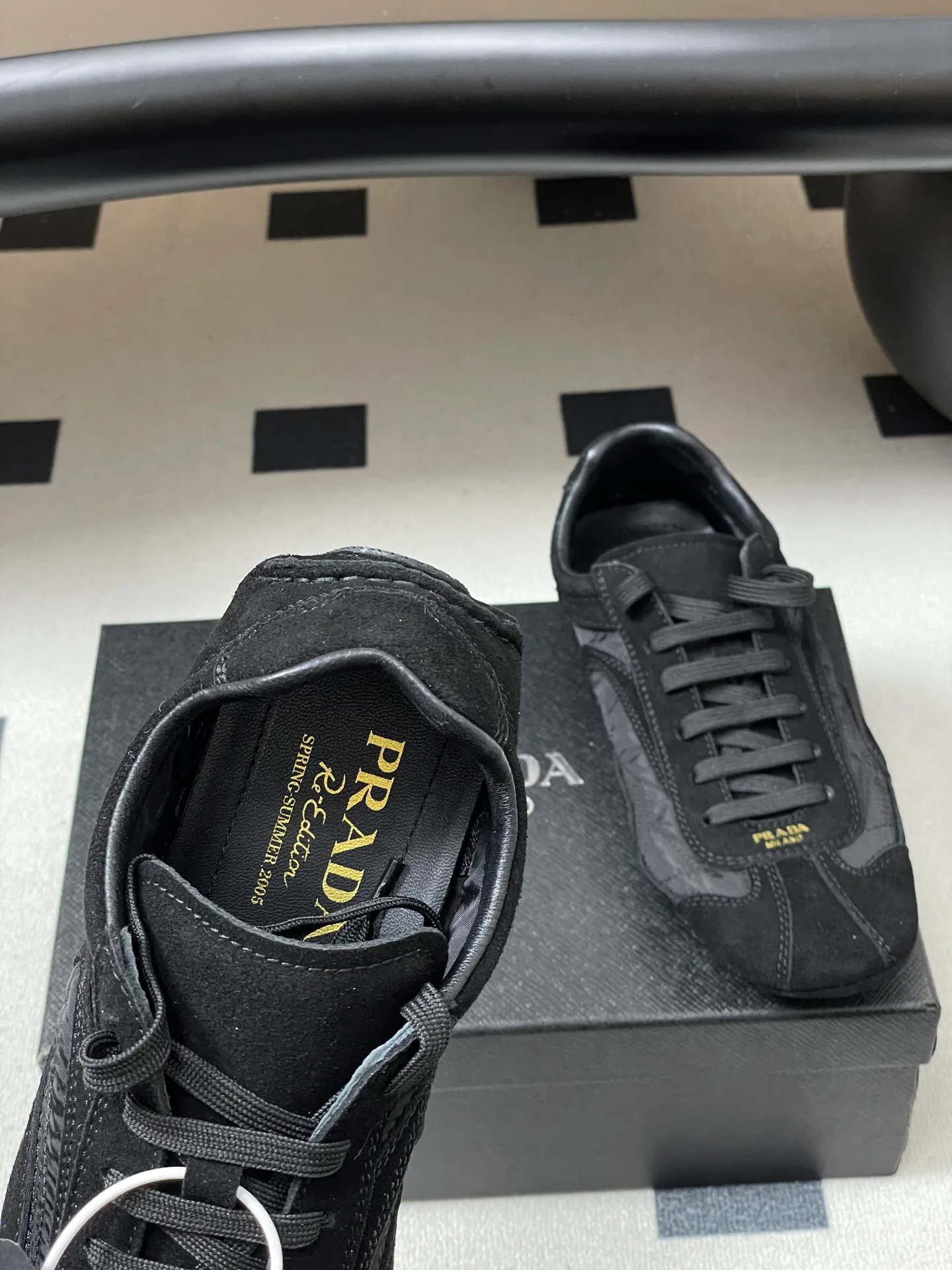Кроссовки Женские Prada 12880114