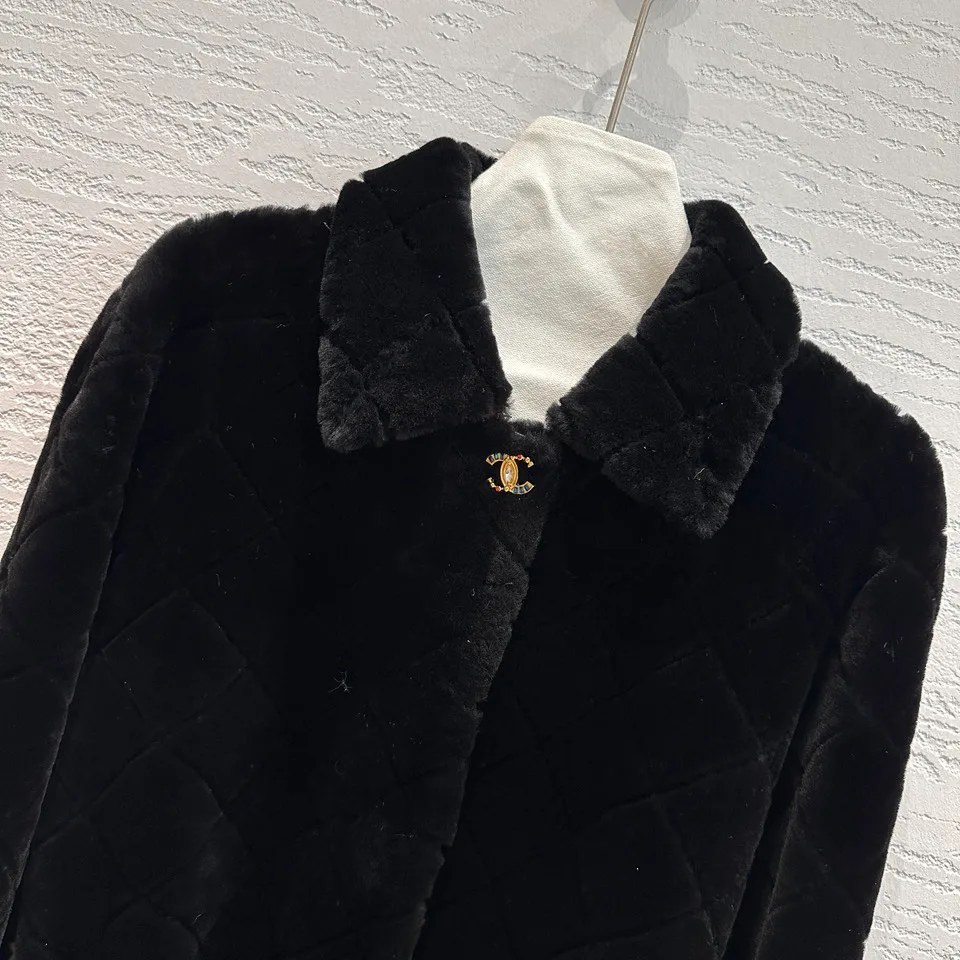 Пальто Женские Chanel 18734679