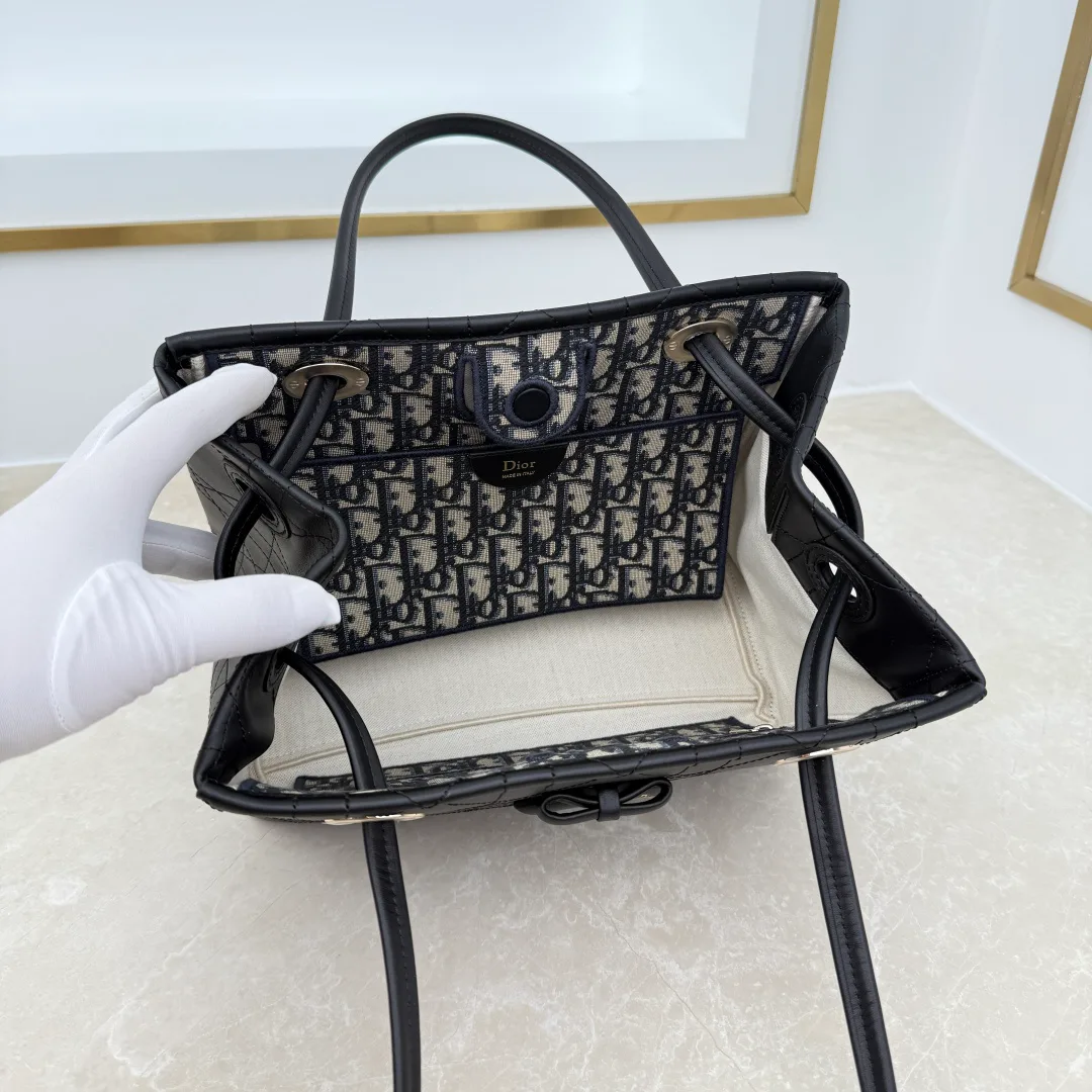 Классические Сумки Женские Christian Dior 18187821