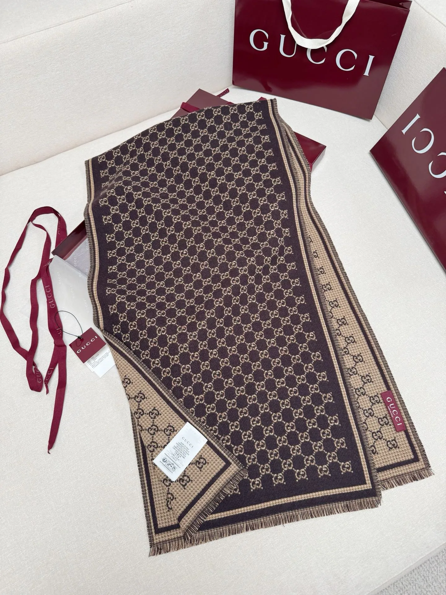 Шарфы Gucci 17992032