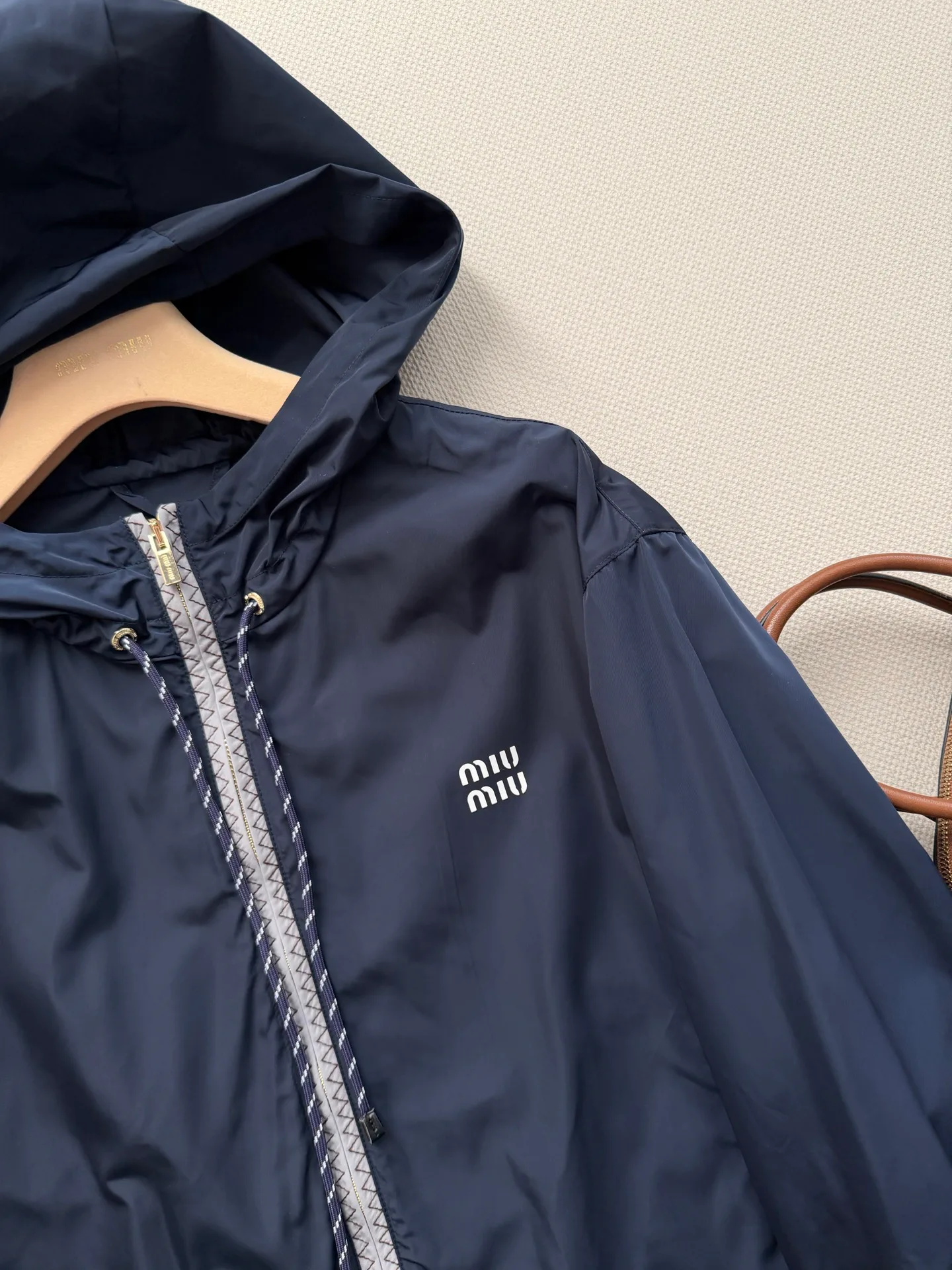 Куртки И Пуховики Женские Miu Miu 11520247