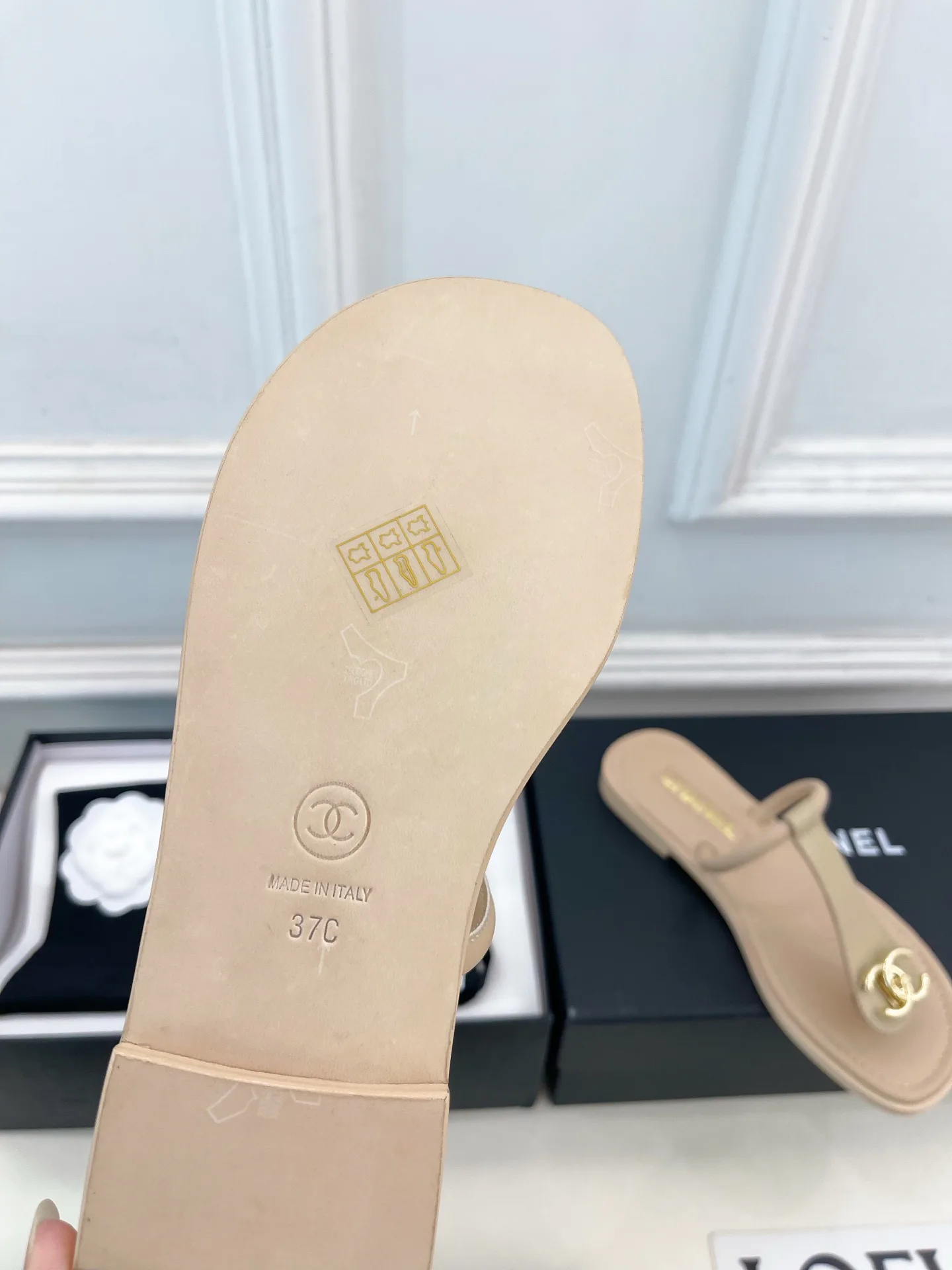 Шлепанцы Женские Chanel 17506918