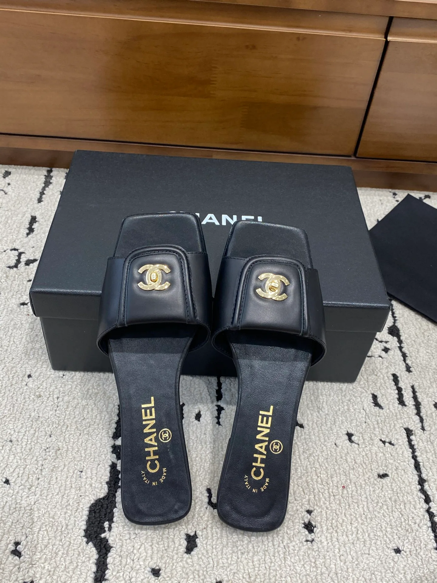 Шлепанцы Женские Chanel 12156498