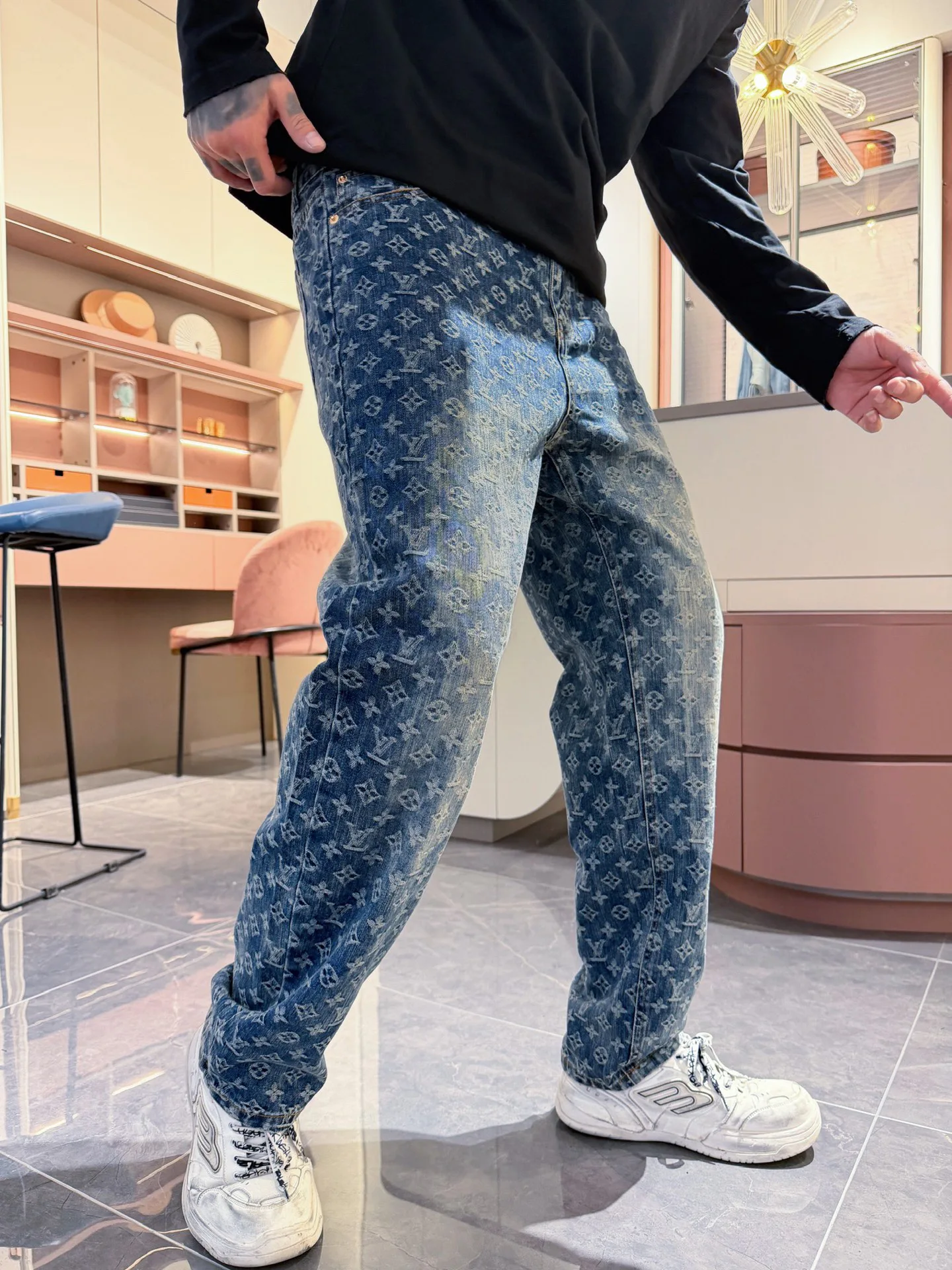 Джинсы Мужские Louis Vuitton 18596831