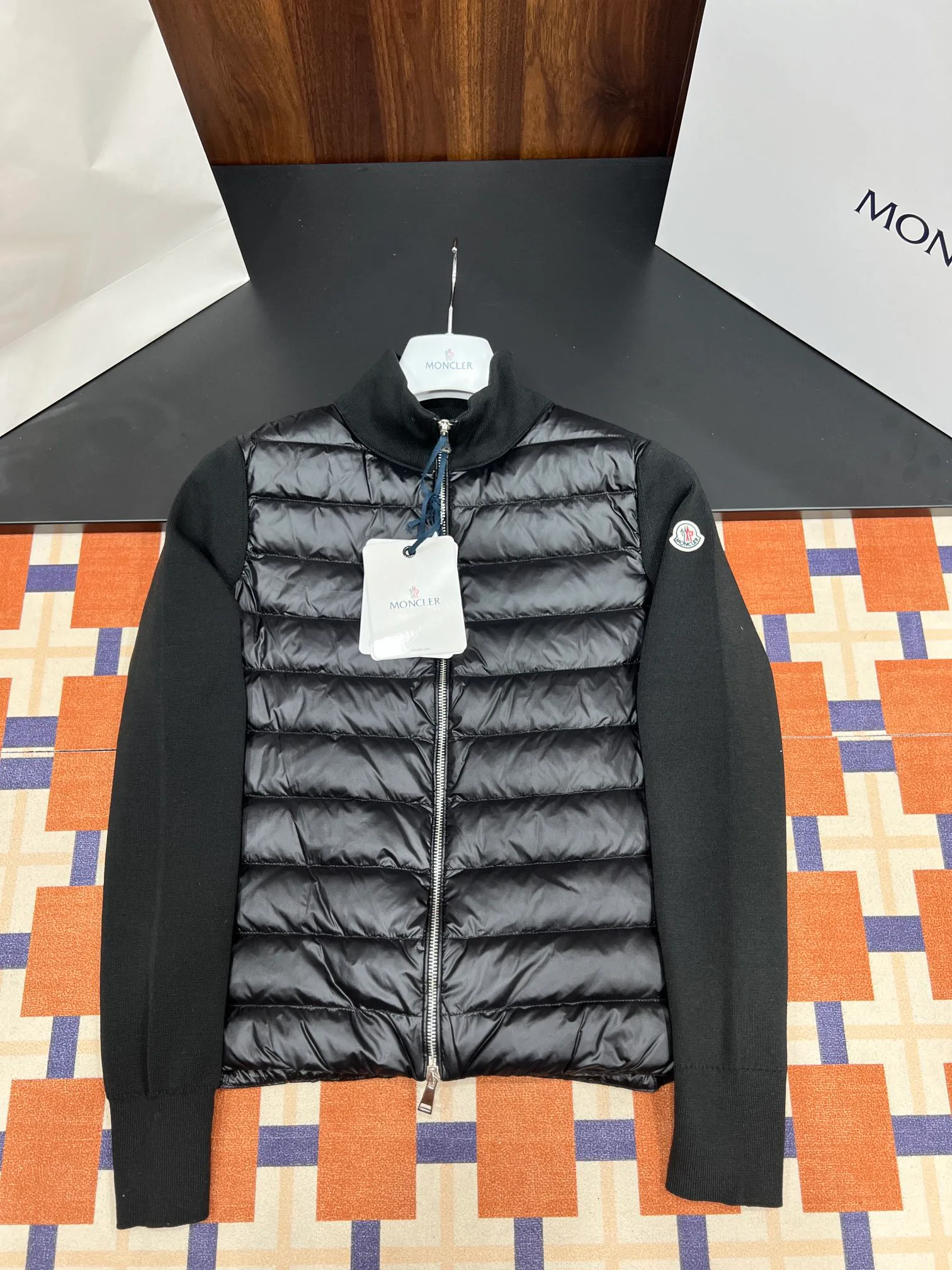 Куртки И Пуховики Женские Moncler 14808886