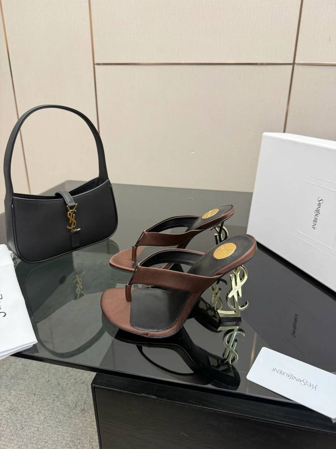 Босоножки Женские Saint Laurent 9632692