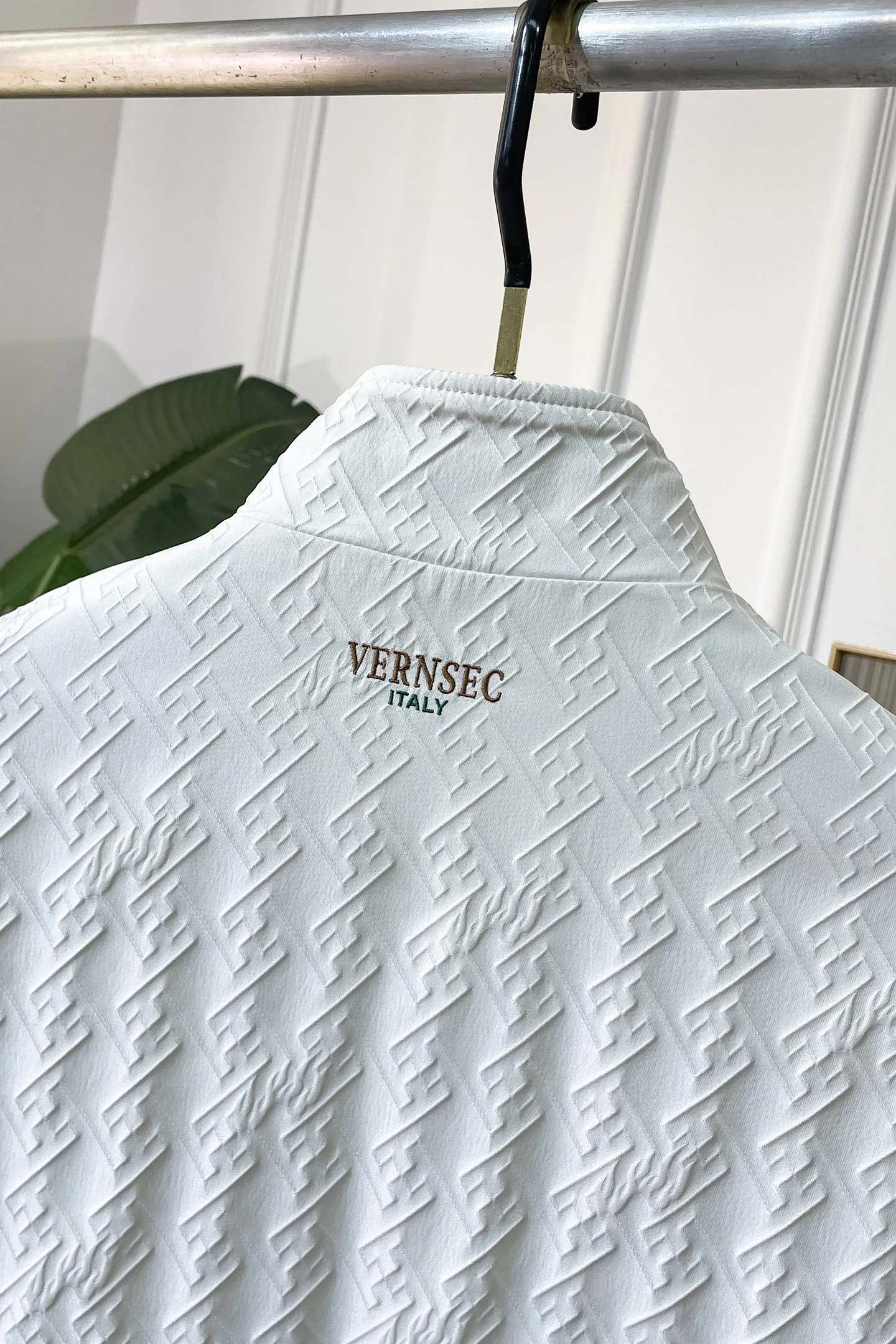 Куртки И Пуховики Мужские Versace 17900364