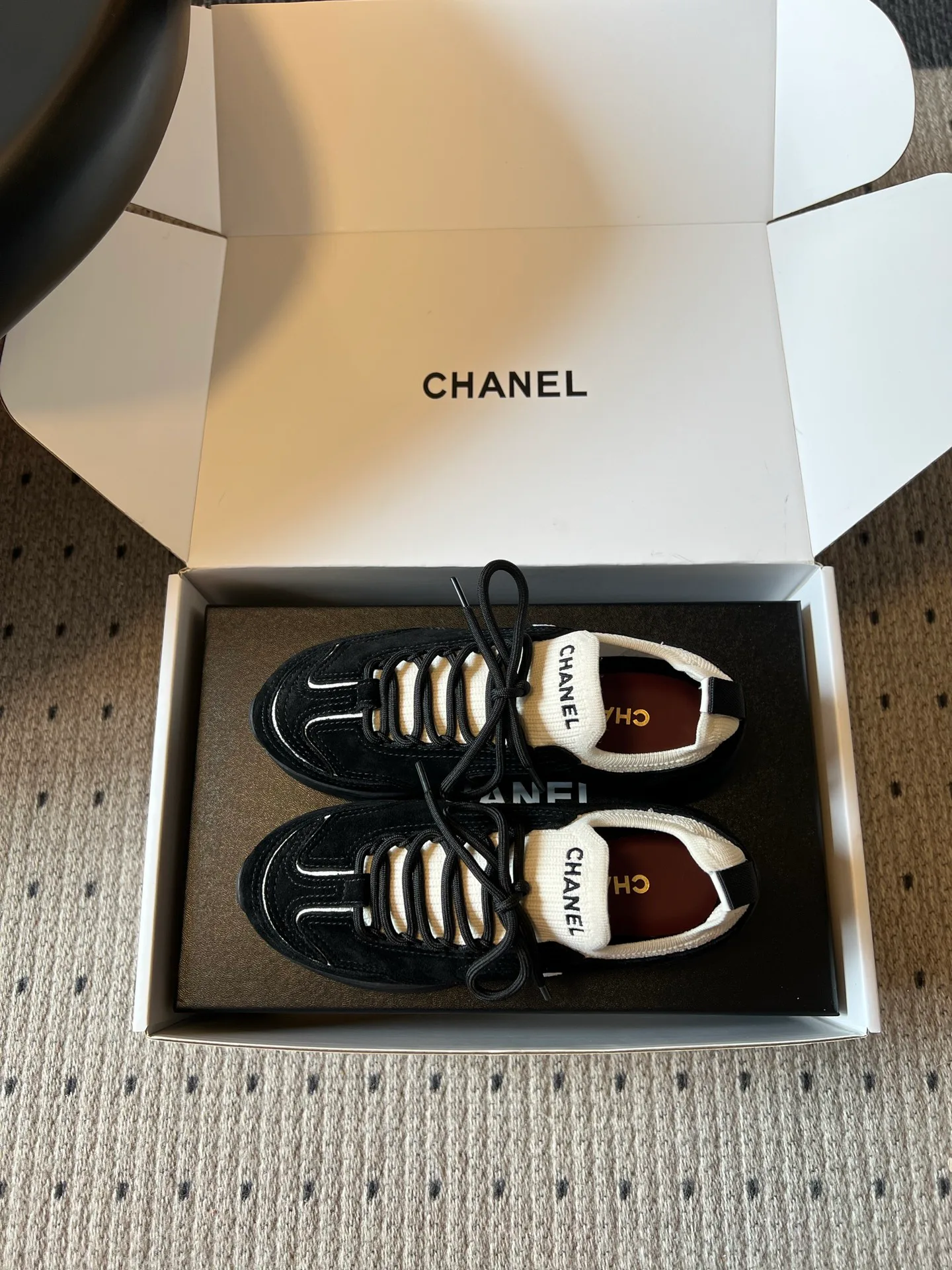 Кроссовки Женские Chanel 17793449
