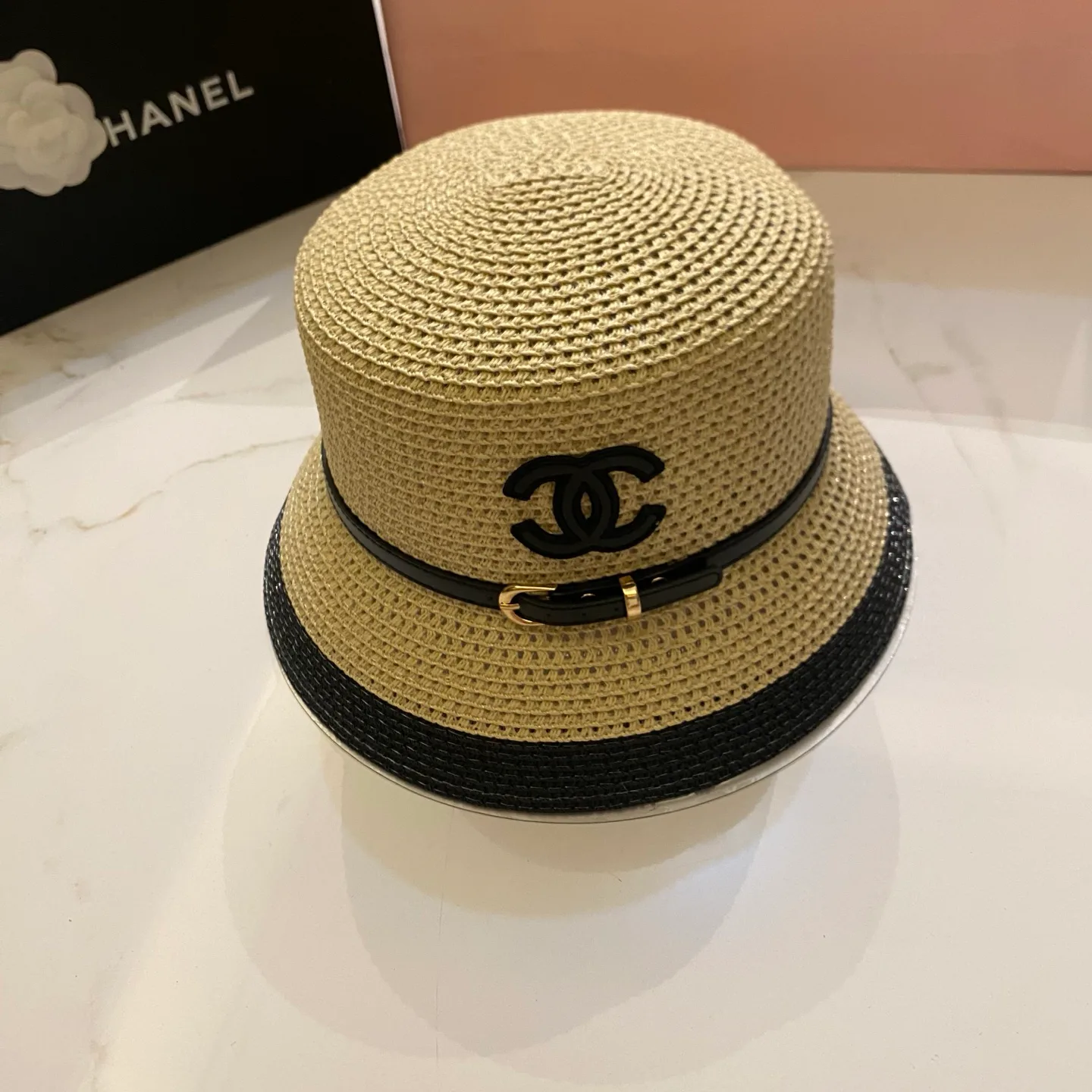 Головные Уборы Chanel 17498283