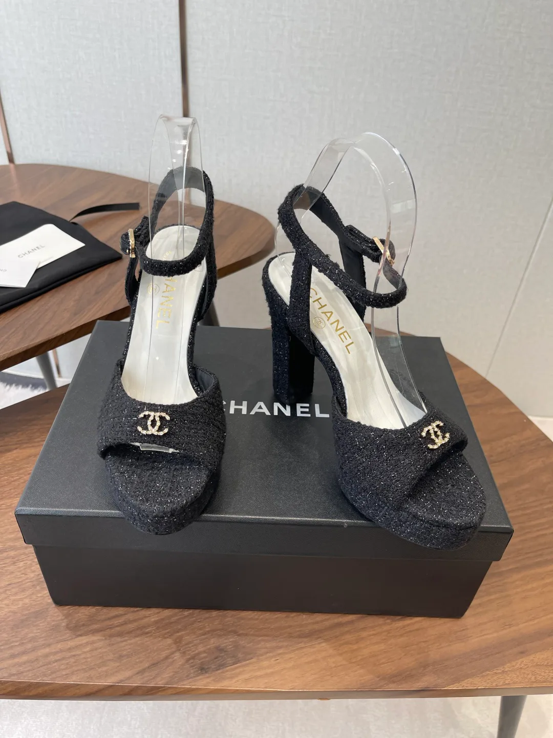 Босоножки Женские Chanel 11483301
