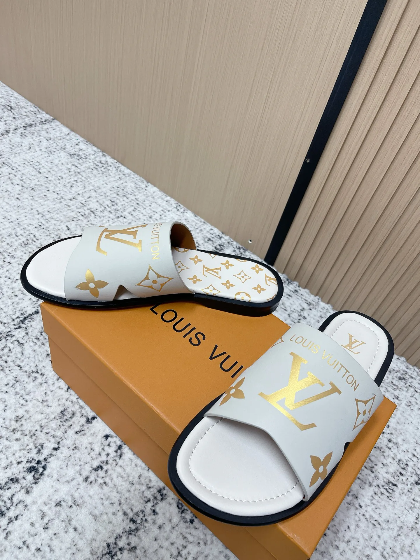 Сандалии Мужские Louis Vuitton 12785776