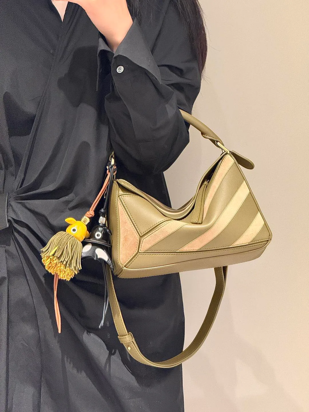 Классические Сумки Женские Loewe 11210986