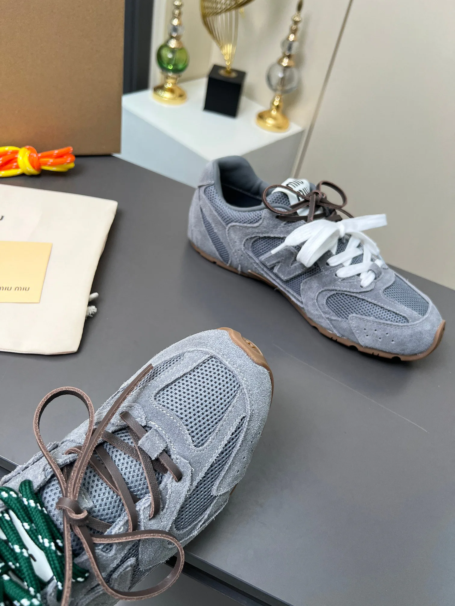 Кроссовки Женские Miu Miu 17949072